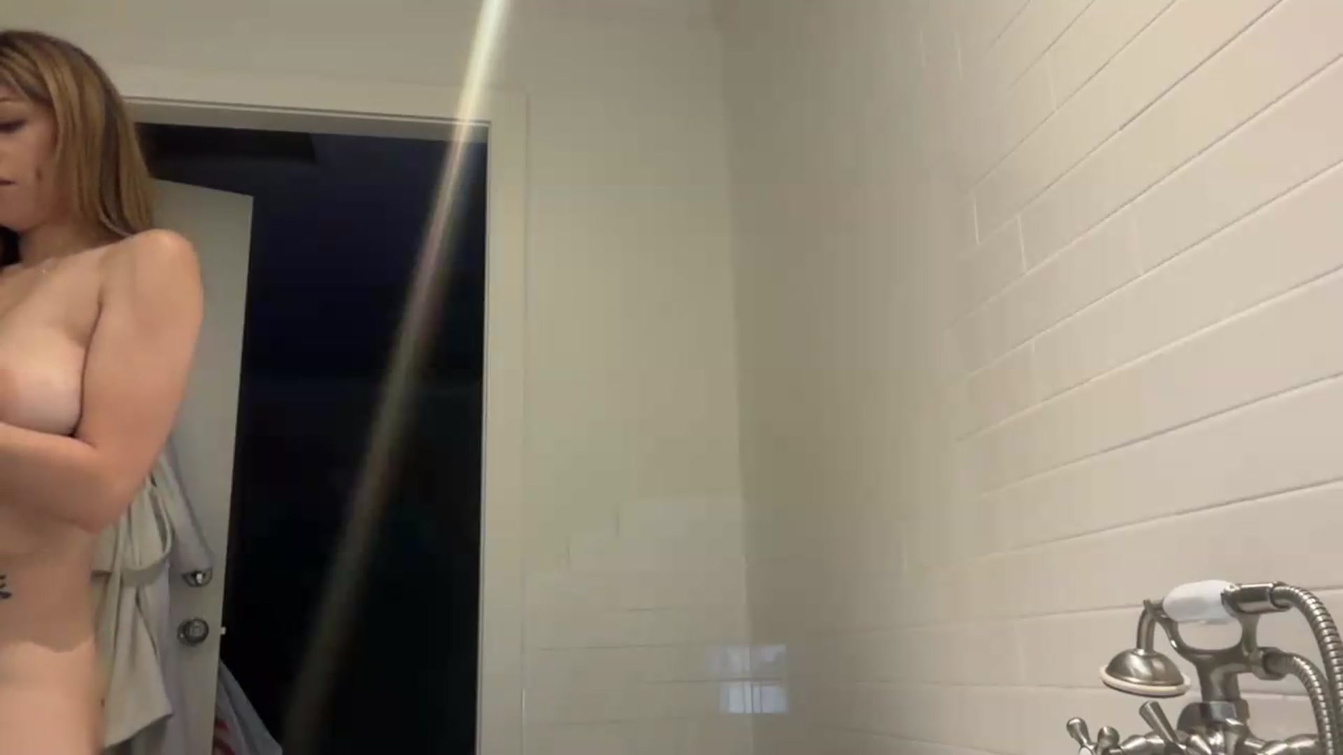 Gallery image thumbnail from Kittylick420's myfreecams stream on, 07/27/2026, 20:13 image 3 of 20