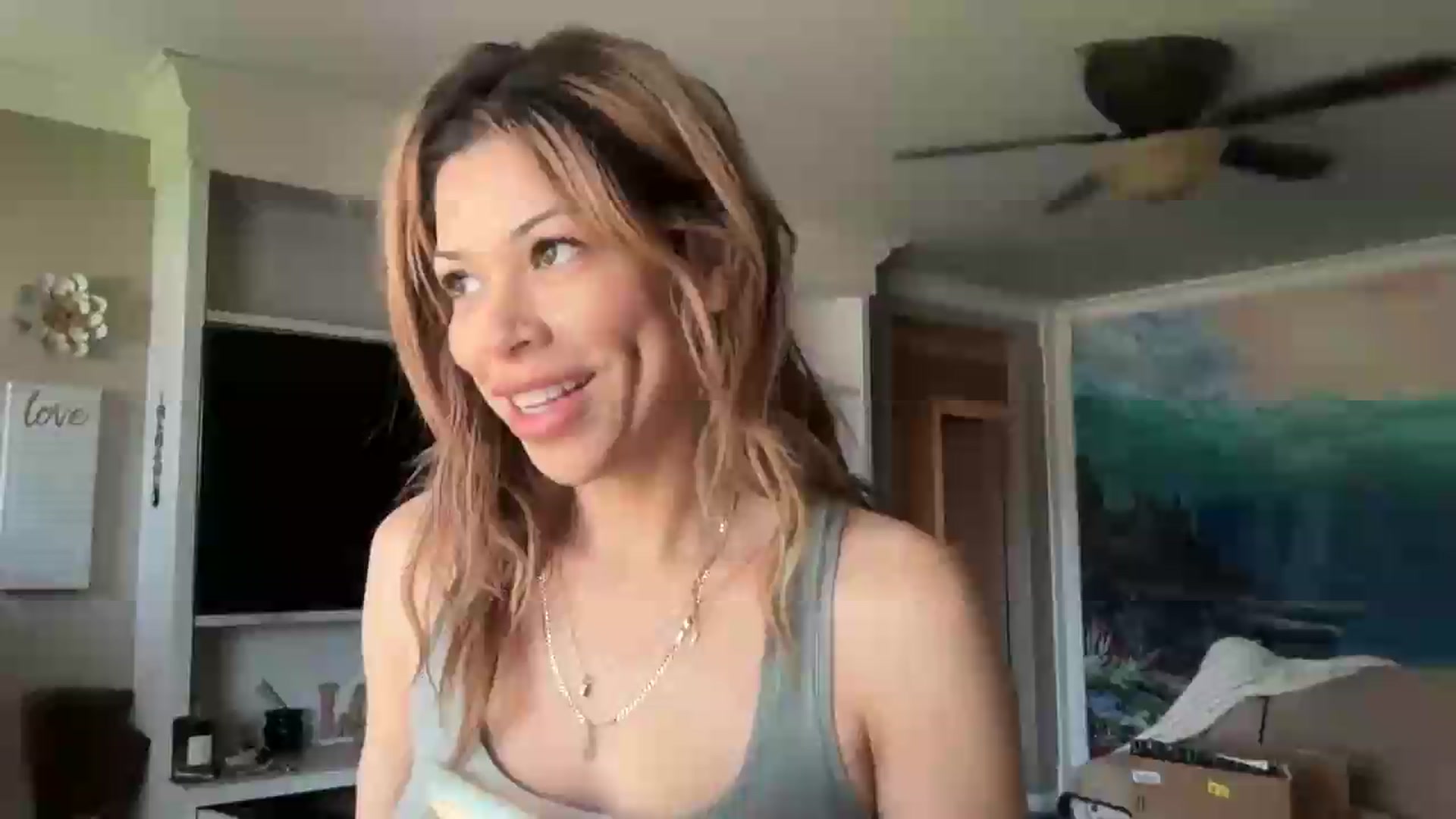Gallery image thumbnail from Kittylick420's myfreecams stream on, 08/08/2026, 16:04 image 19 of 20