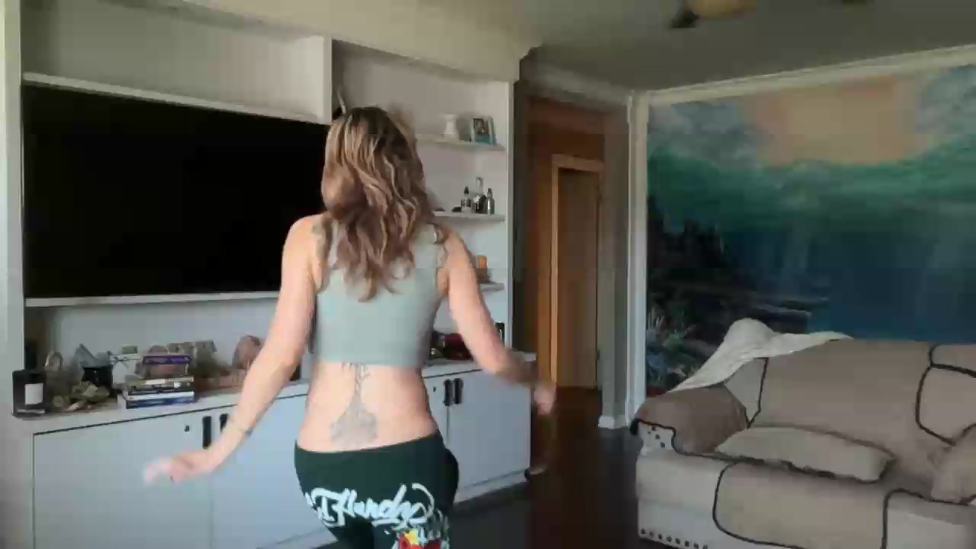 Gallery image thumbnail from Kittylick420's myfreecams stream on, 08/08/2026, 16:04 image 1 of 20