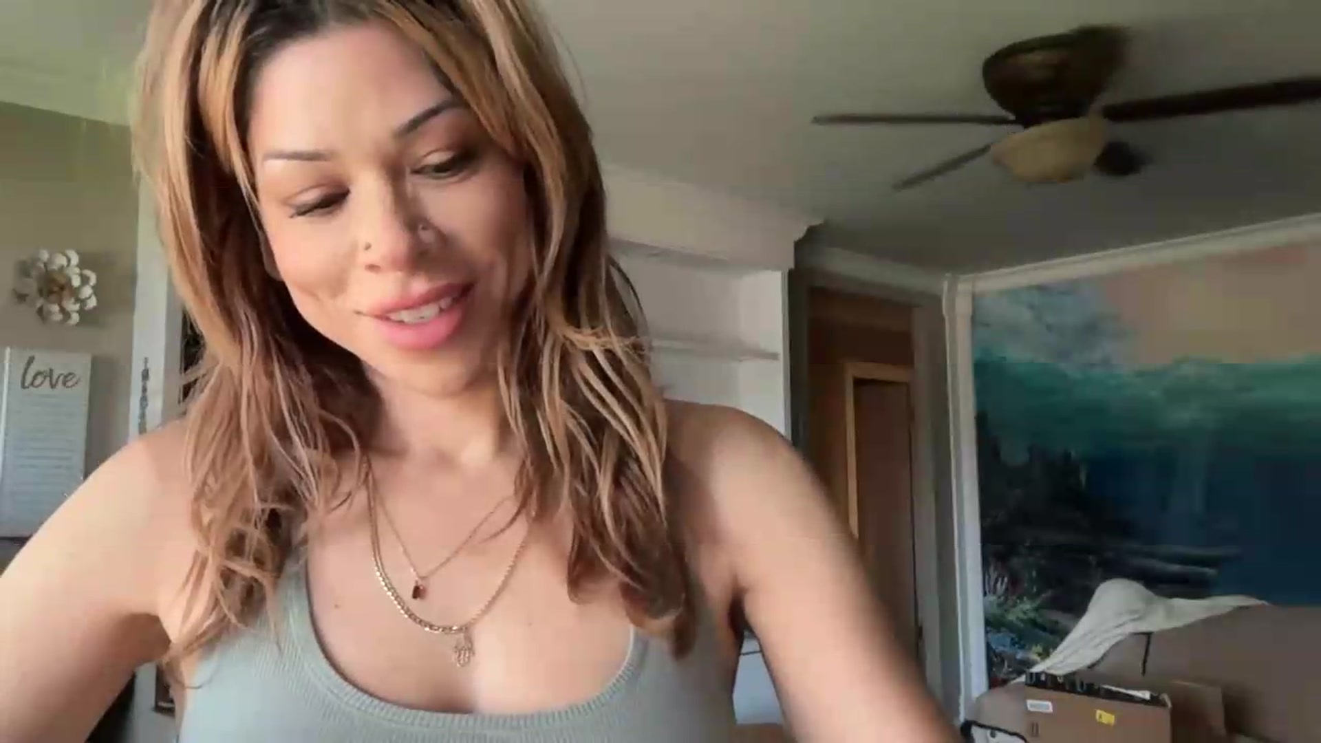 Gallery image thumbnail from Kittylick420's myfreecams stream on, 08/08/2026, 16:04 image 18 of 20