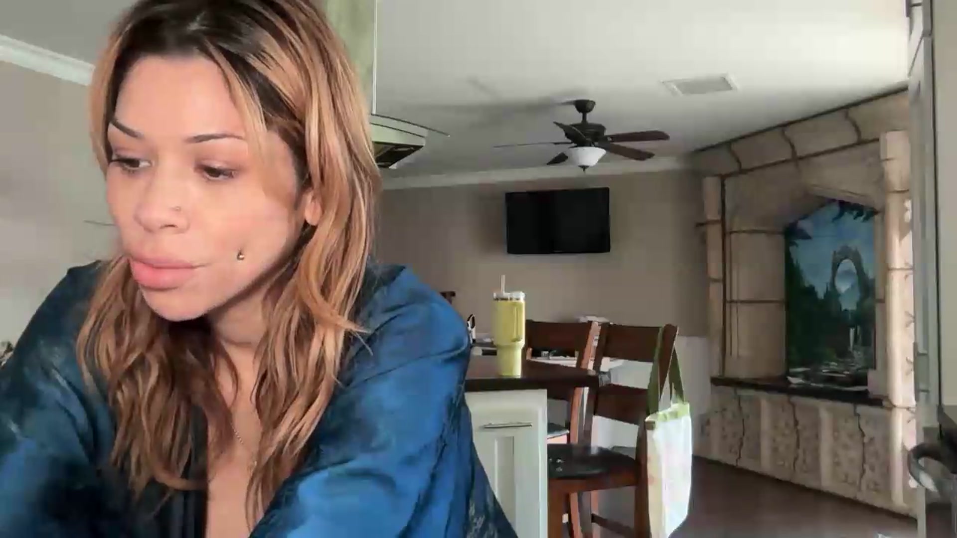 Gallery image thumbnail from Kittylick420's myfreecams stream on, 08/08/2026, 22:08 image 17 of 20
