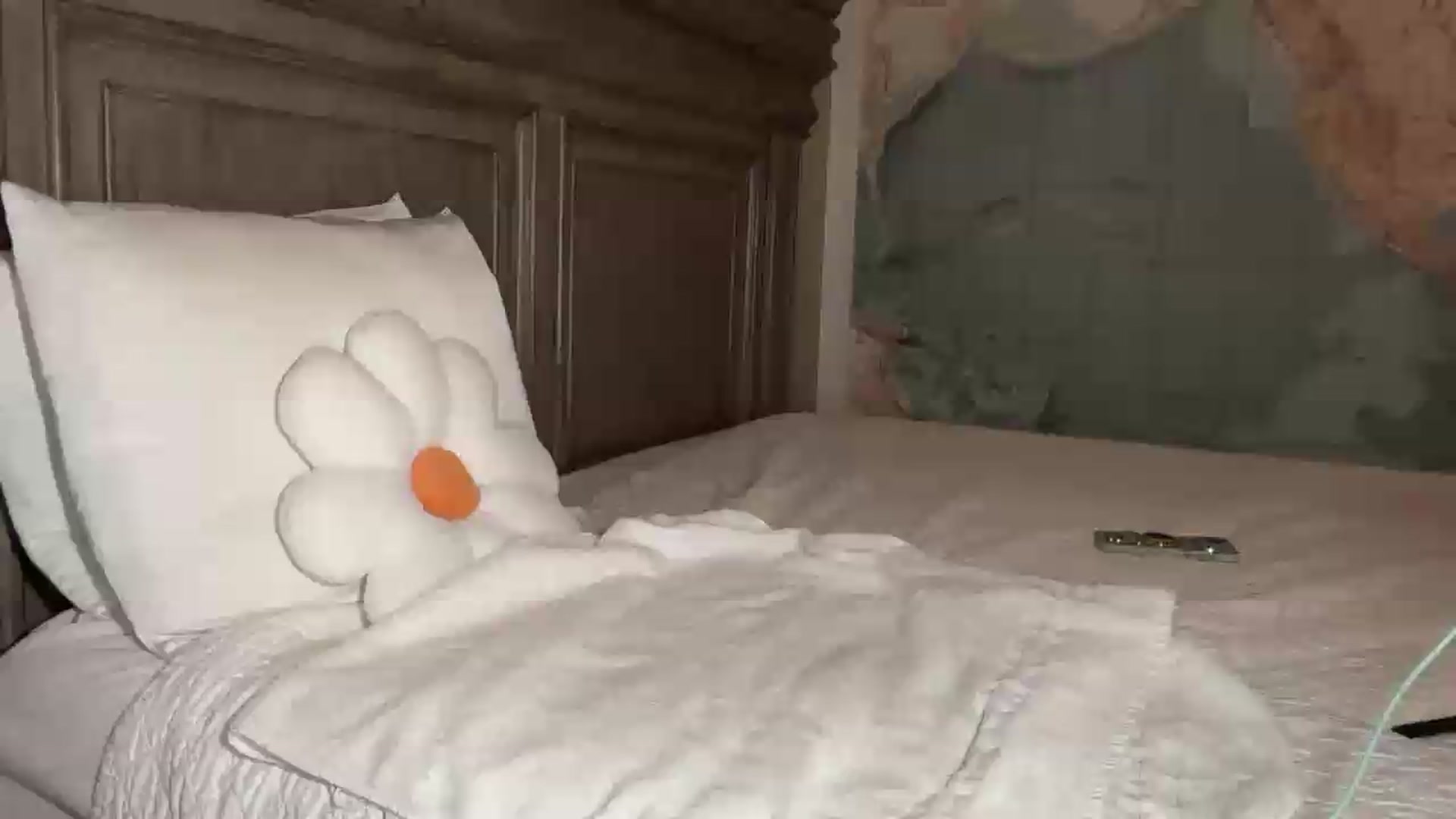 Gallery image thumbnail from Kittylick420's myfreecams stream on, 08/23/2026, 19:53 image 18 of 20