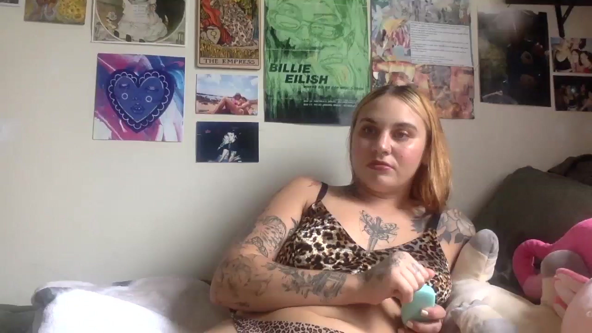 Gallery image thumbnail from Kittyplaypen1's myfreecams stream on, 08/17/2023, 18:28 image 3 of 20