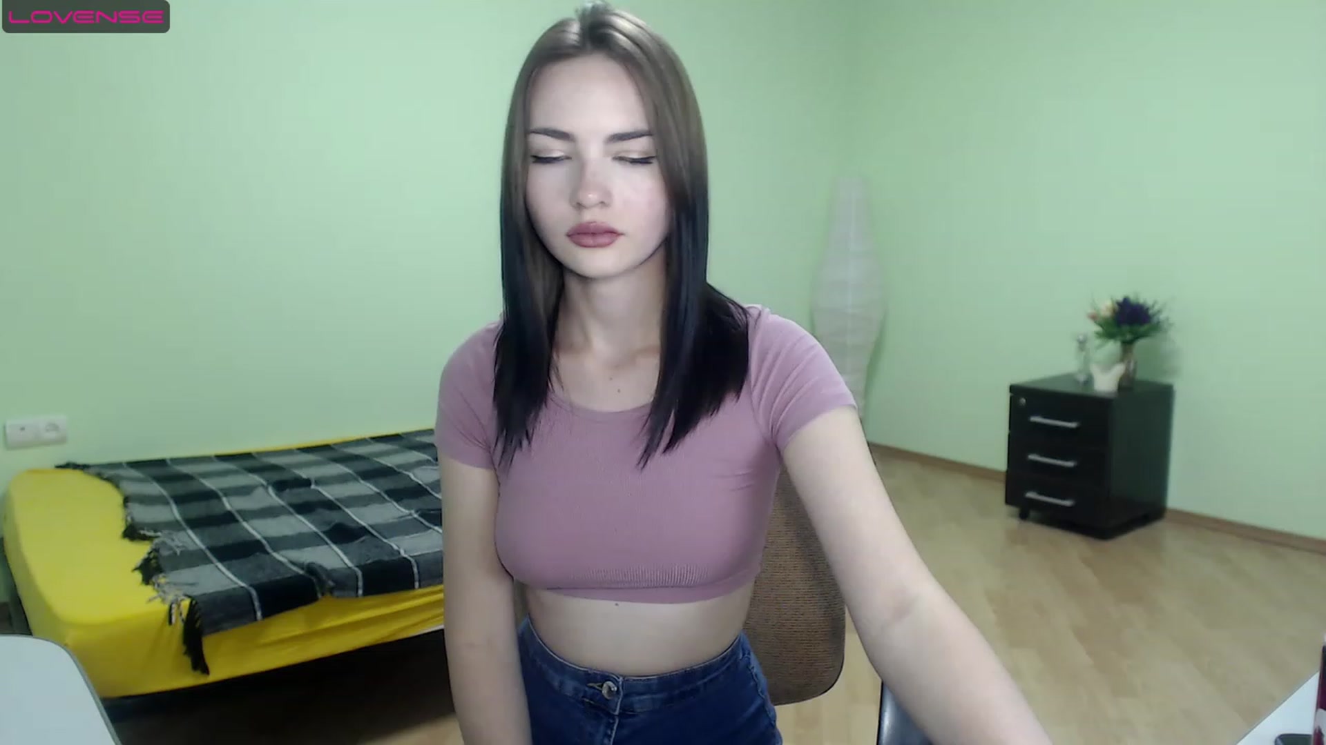 Gallery image thumbnail from Kittyy_blackk's myfreecams stream on, 08/08/2023, 14:39 image 17 of 20