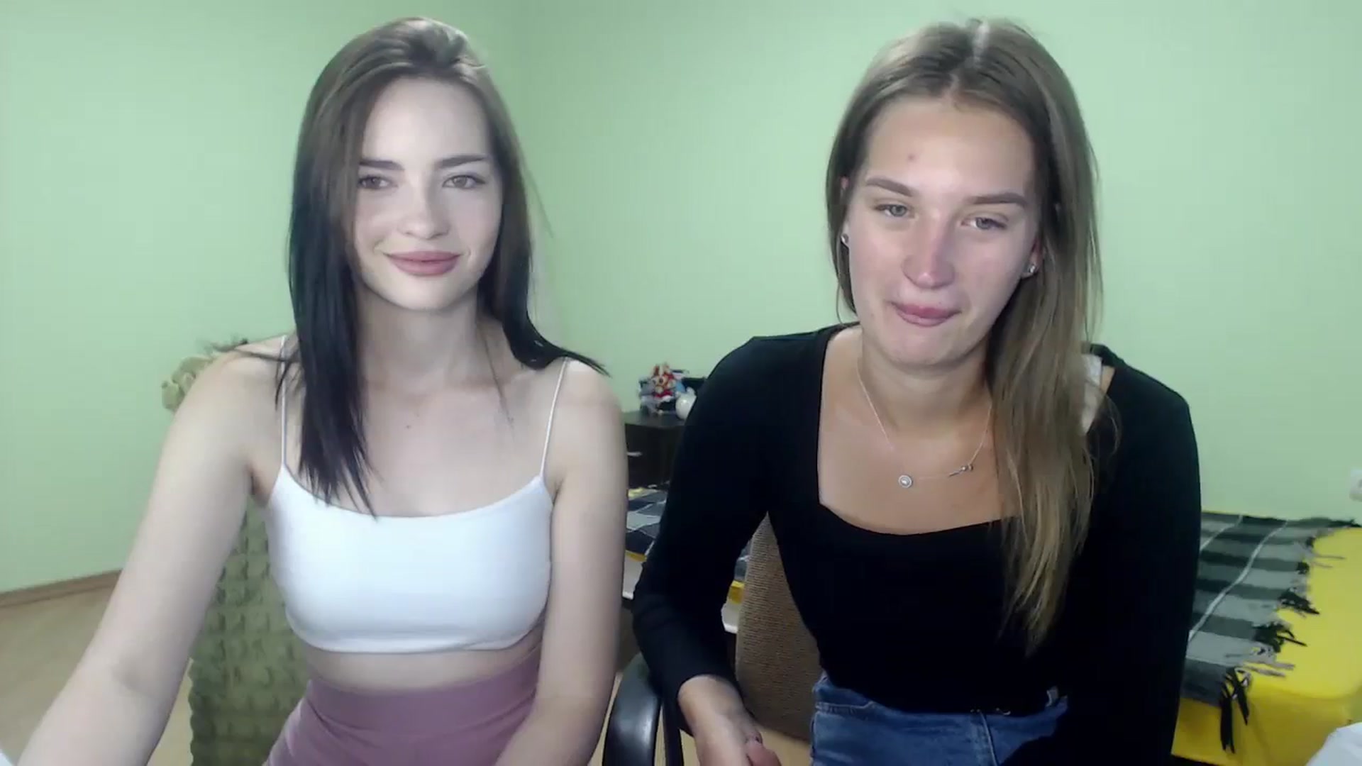Gallery image thumbnail from Kittyy_blackk's myfreecams stream on, 08/11/2023, 08:10 image 9 of 20