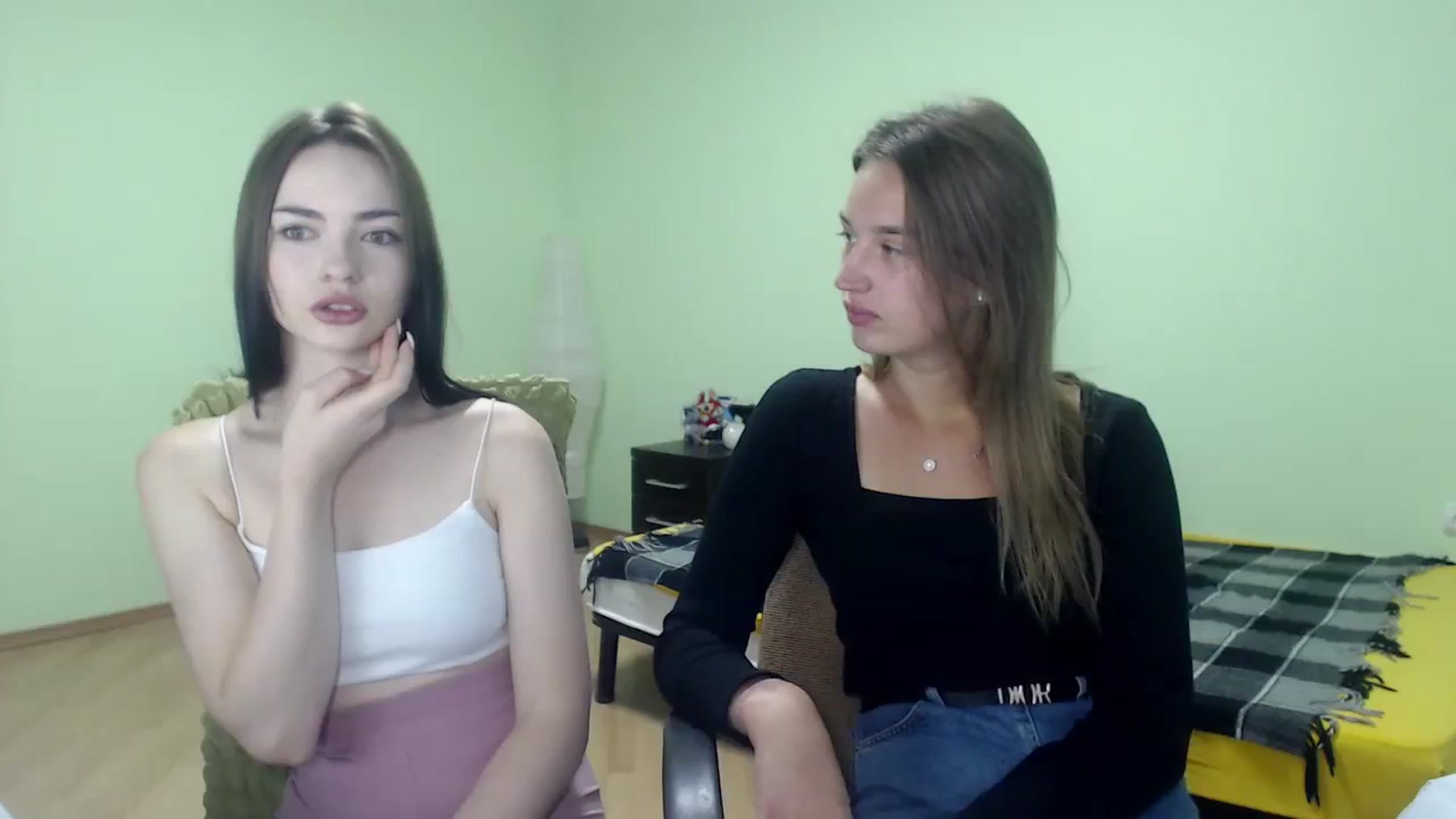 Gallery image thumbnail from Kittyy_blackk's myfreecams stream on, 08/11/2023, 08:10 image 1 of 20