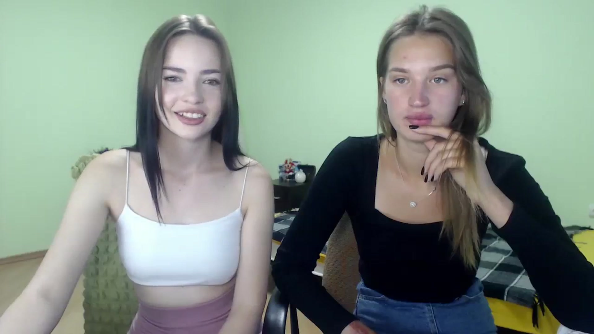 Gallery image thumbnail from Kittyy_blackk's myfreecams stream on, 08/11/2023, 08:10 image 16 of 20