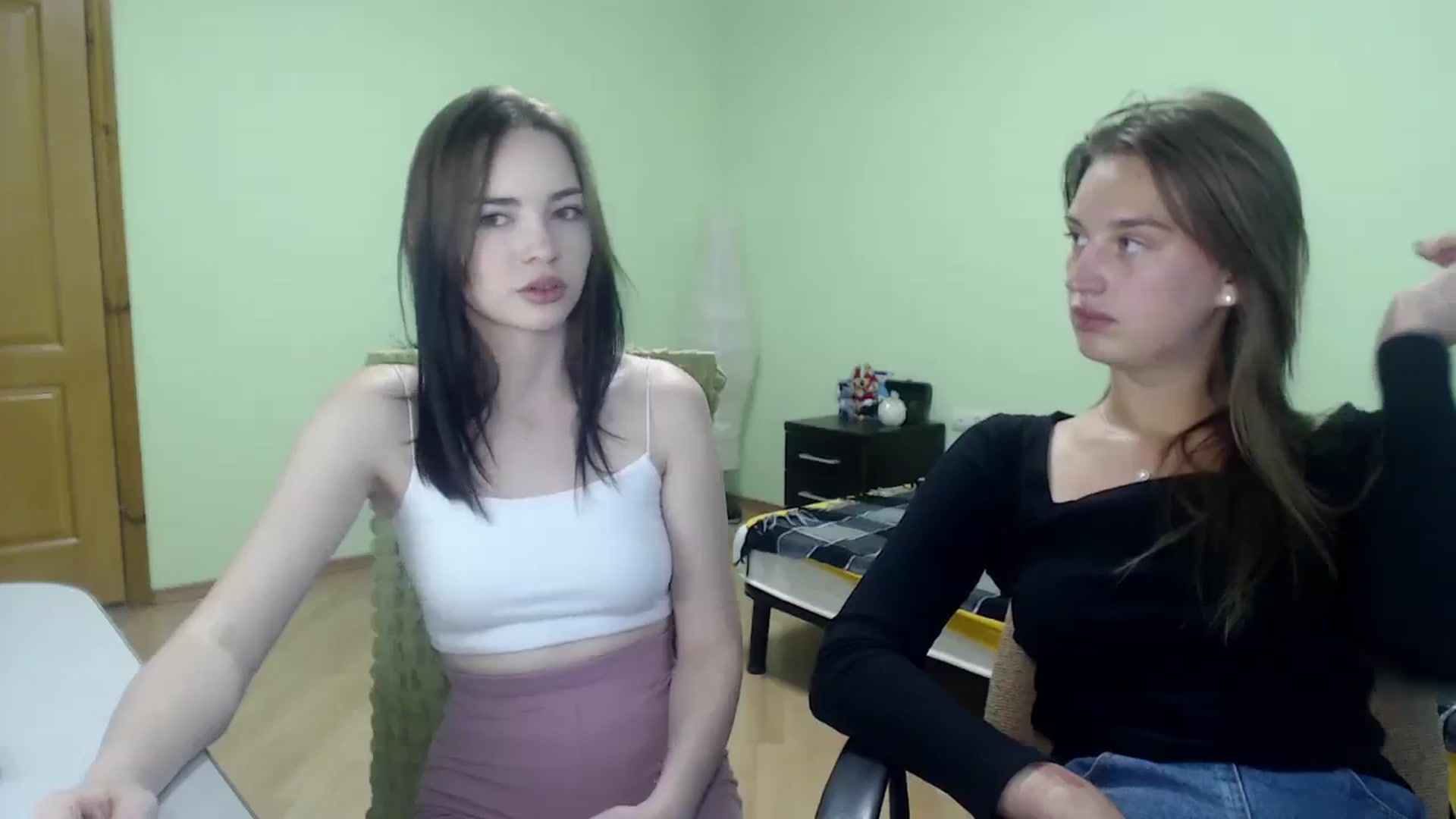 Gallery image thumbnail from Kittyy_blackk's myfreecams stream on, 08/11/2023, 10:16 image 6 of 20