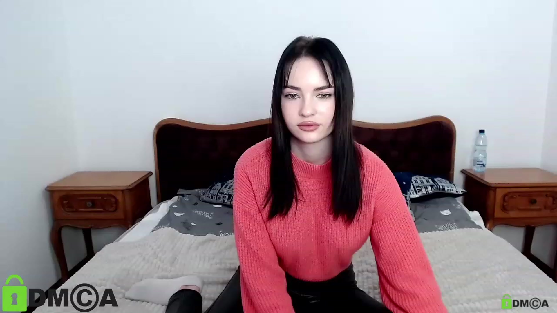 Gallery image thumbnail from Kittyy_blackk's myfreecams stream on, 01/04/2024, 08:35 image 14 of 20