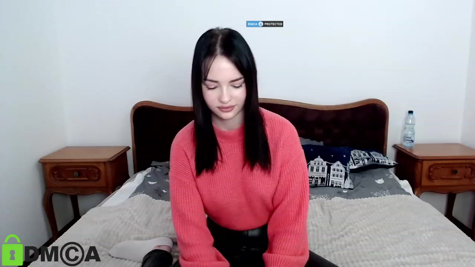 Gallery image thumbnail from Kittyy_blackk's myfreecams stream on, 01/04/2024, 08:35 image 13 of 20
