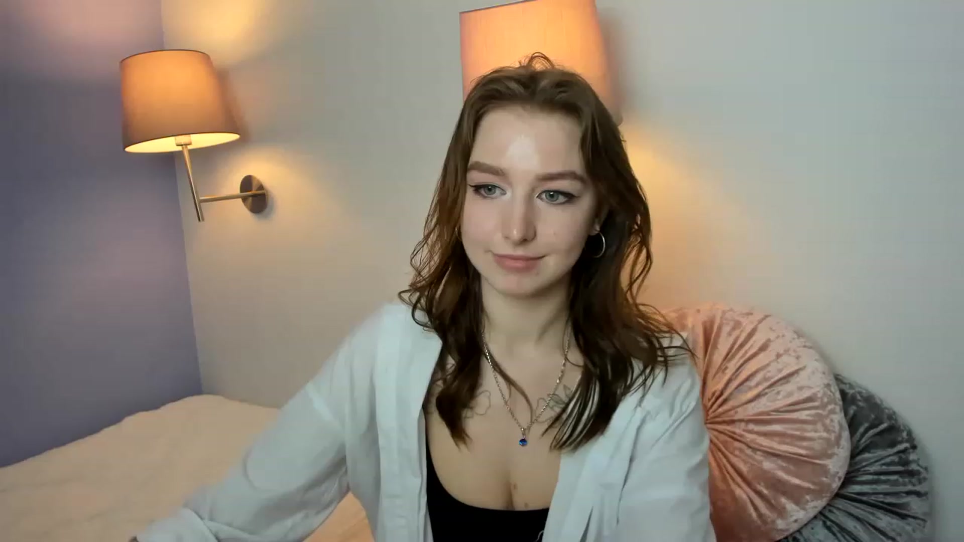 Gallery image thumbnail from KiviVk's myfreecams stream on, 06/10/2023, 19:01 image 14 of 20