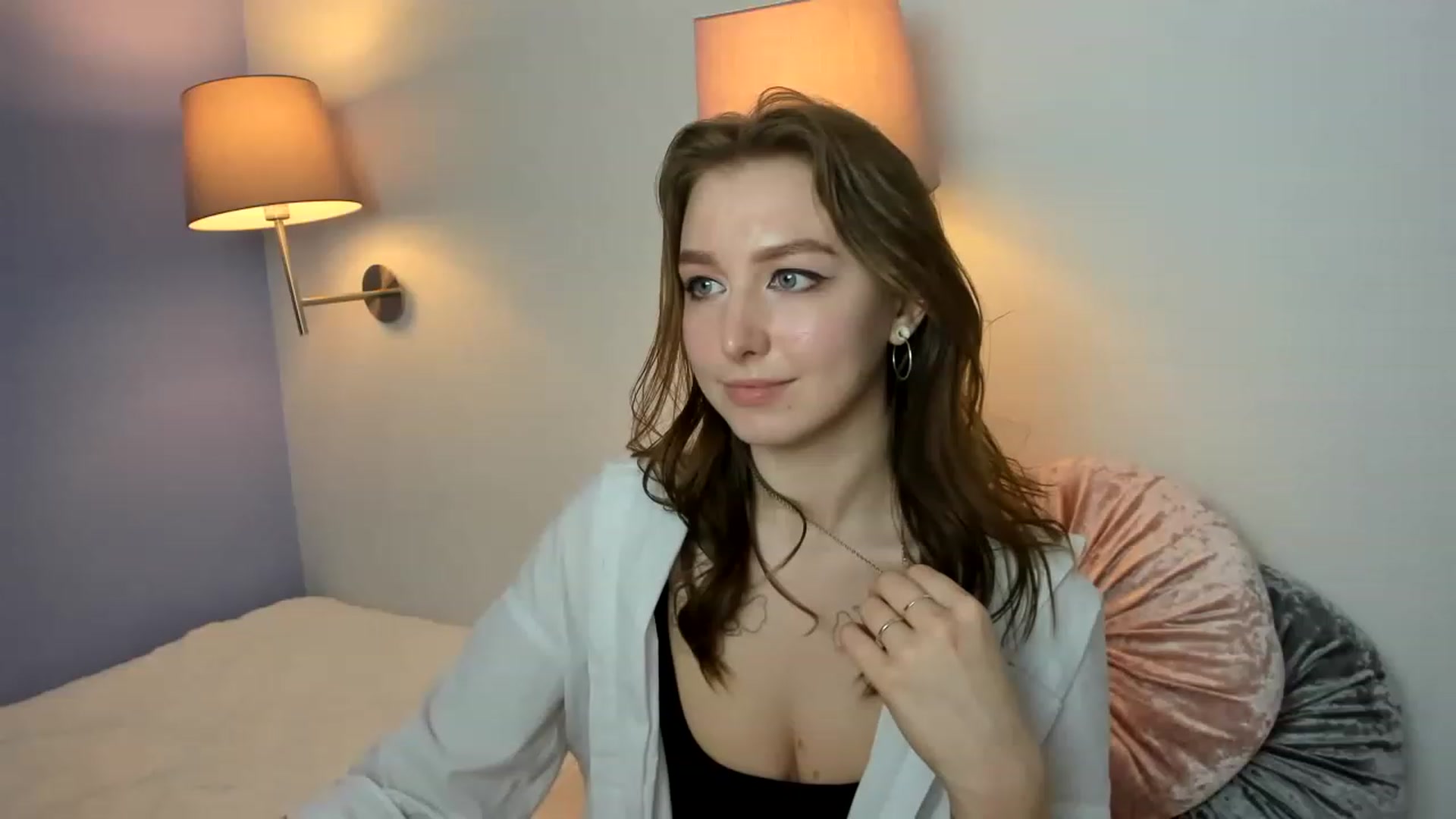 Gallery image thumbnail from KiviVk's myfreecams stream on, 06/10/2023, 19:01 image 12 of 20