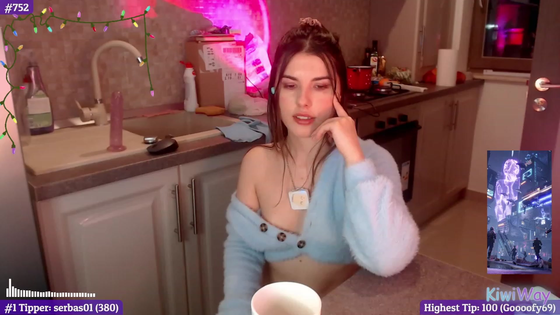Gallery image thumbnail from KiwiWay's myfreecams stream on, 12/31/2022, 06:53 image 12 of 20