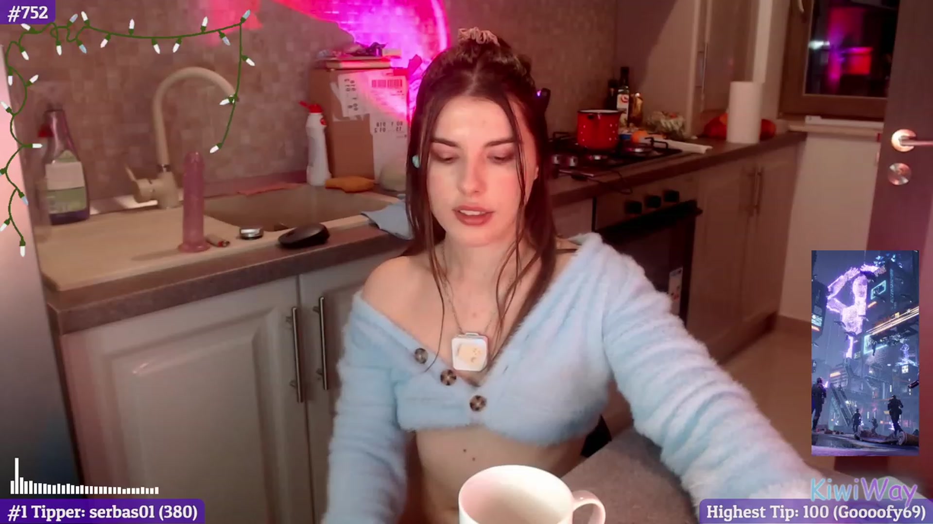 Gallery image thumbnail from KiwiWay's myfreecams stream on, 12/31/2022, 06:53 image 10 of 20