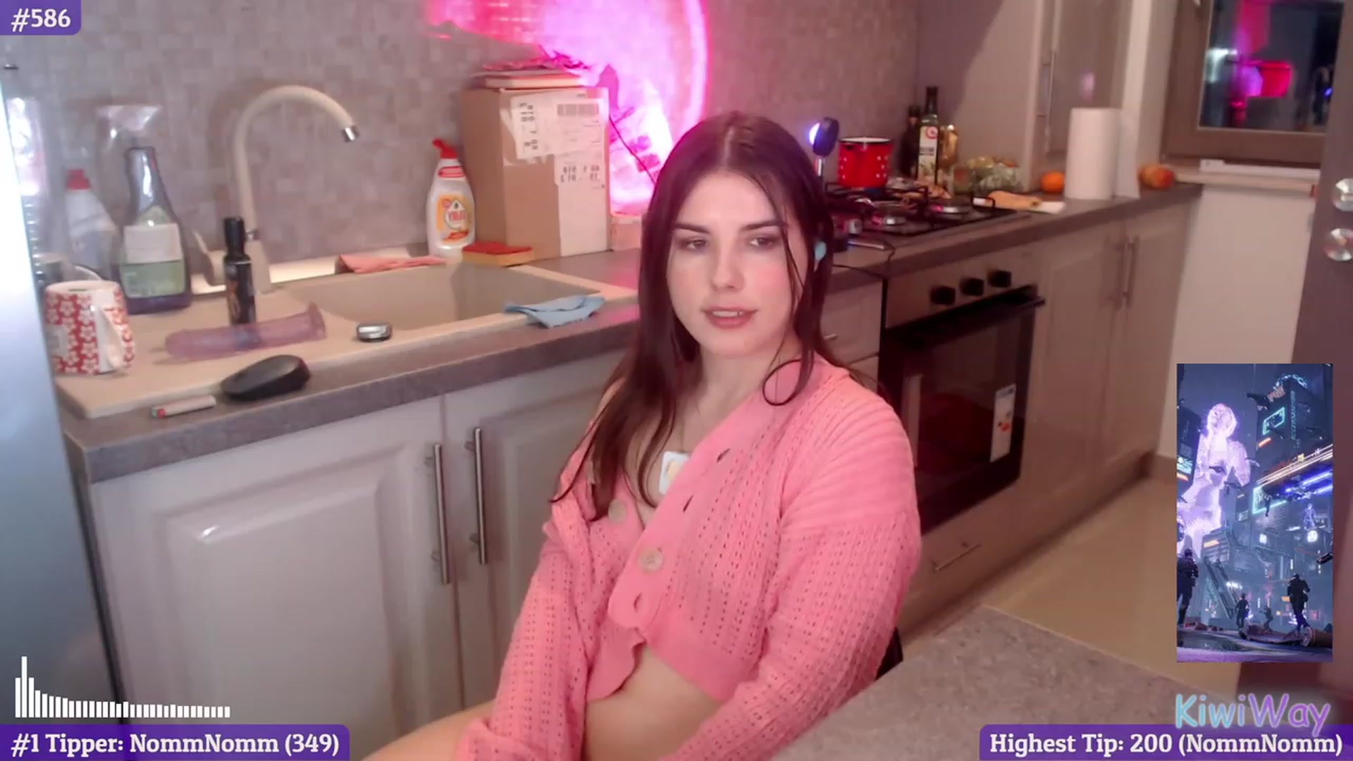 Gallery image thumbnail from KiwiWay's myfreecams stream on, 01/04/2023, 05:42 image 19 of 20