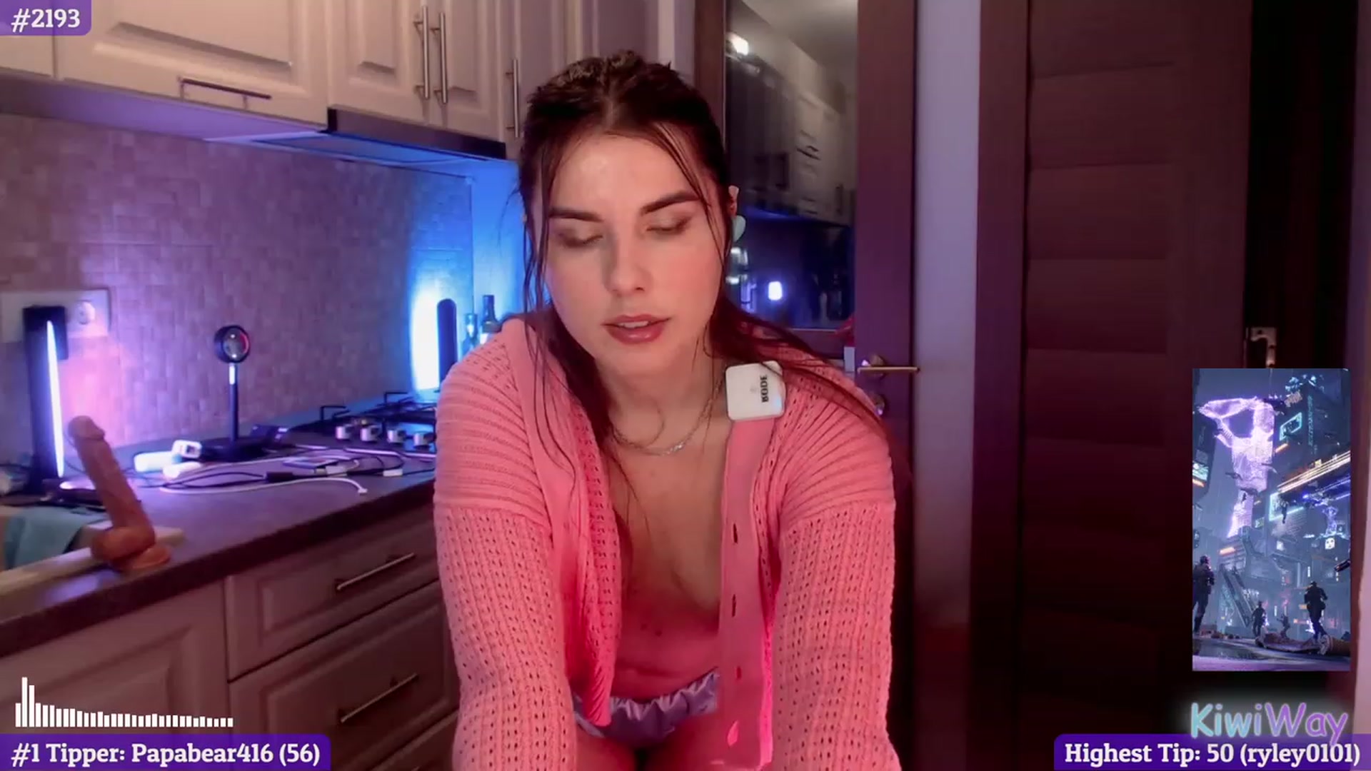 Gallery image thumbnail from KiwiWay's myfreecams stream on, 02/12/2023, 04:28 image 17 of 20