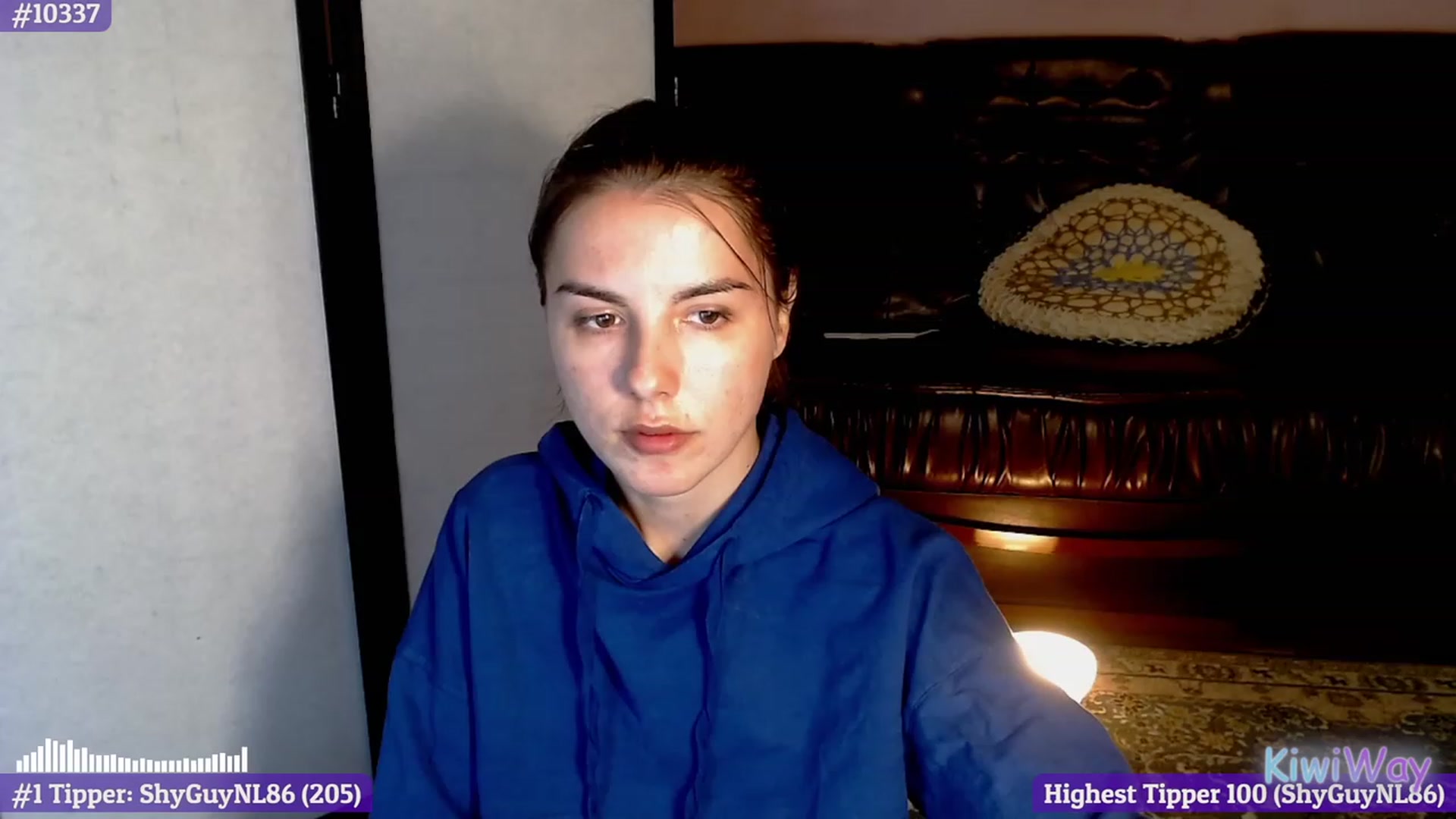 Gallery image thumbnail from KiwiWay's myfreecams stream on, 10/21/2023, 17:59 image 4 of 20