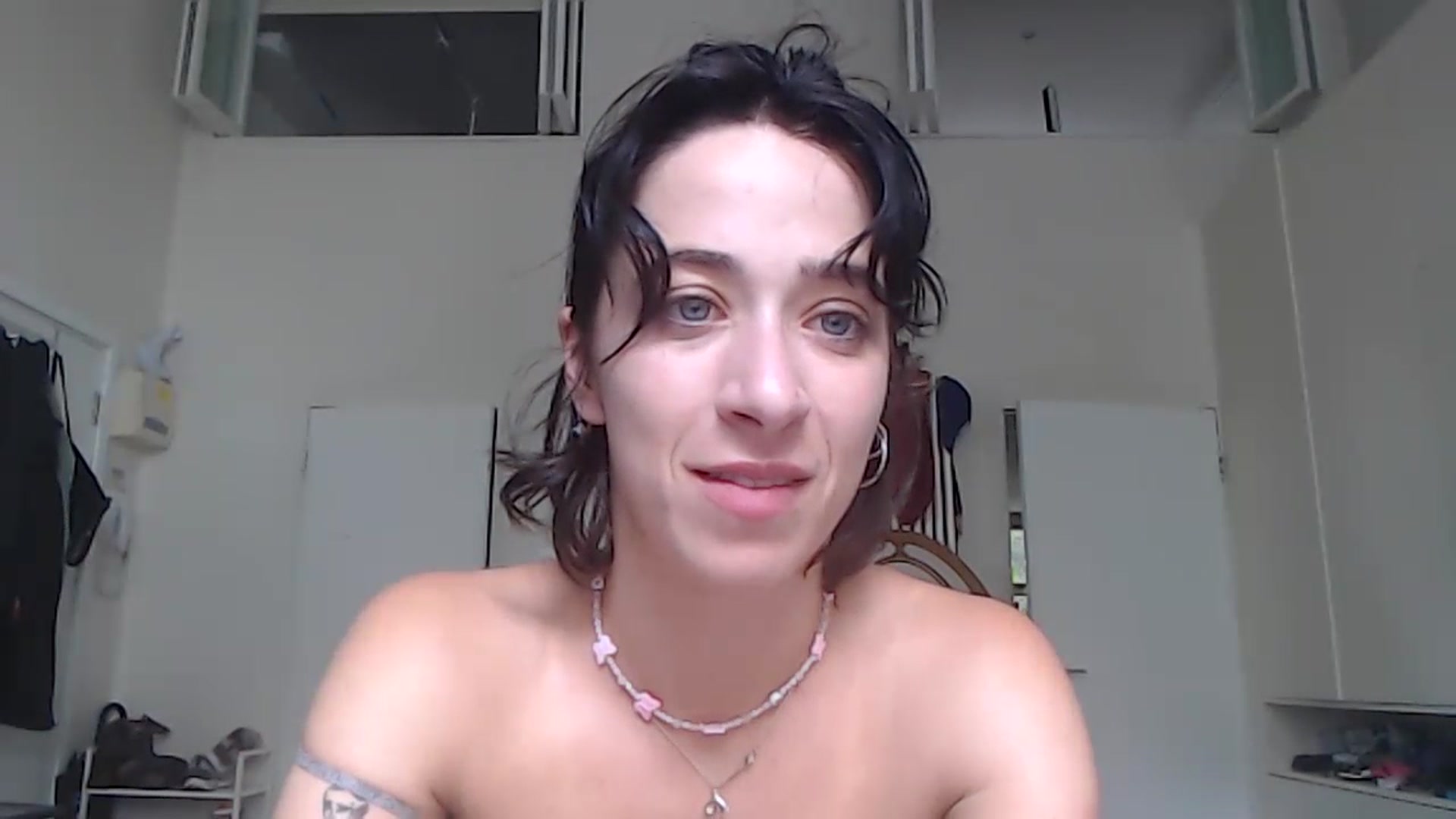 Gallery image thumbnail from KlaraDelgado's myfreecams stream on, 07/03/2023, 13:08 image 2 of 20