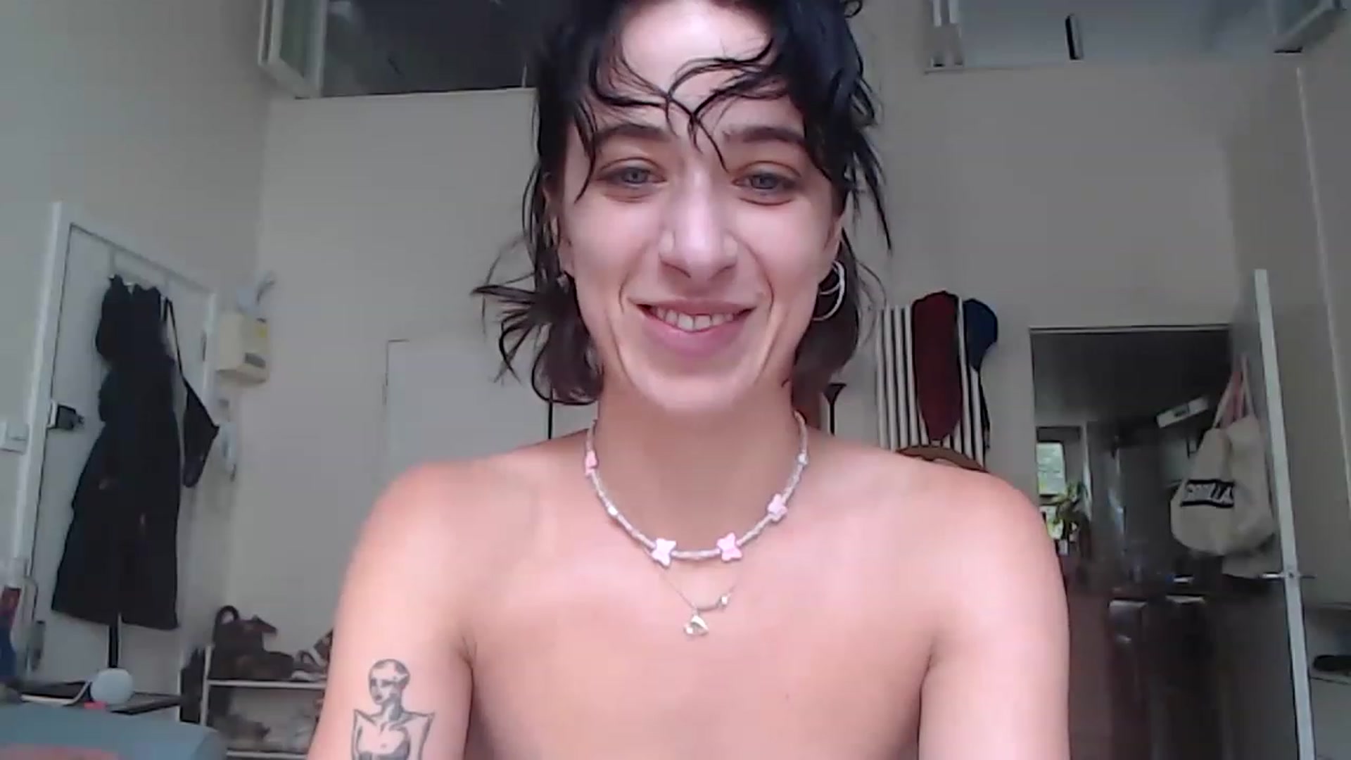Gallery image thumbnail from KlaraDelgado's myfreecams stream on, 07/03/2023, 14:42 image 1 of 20