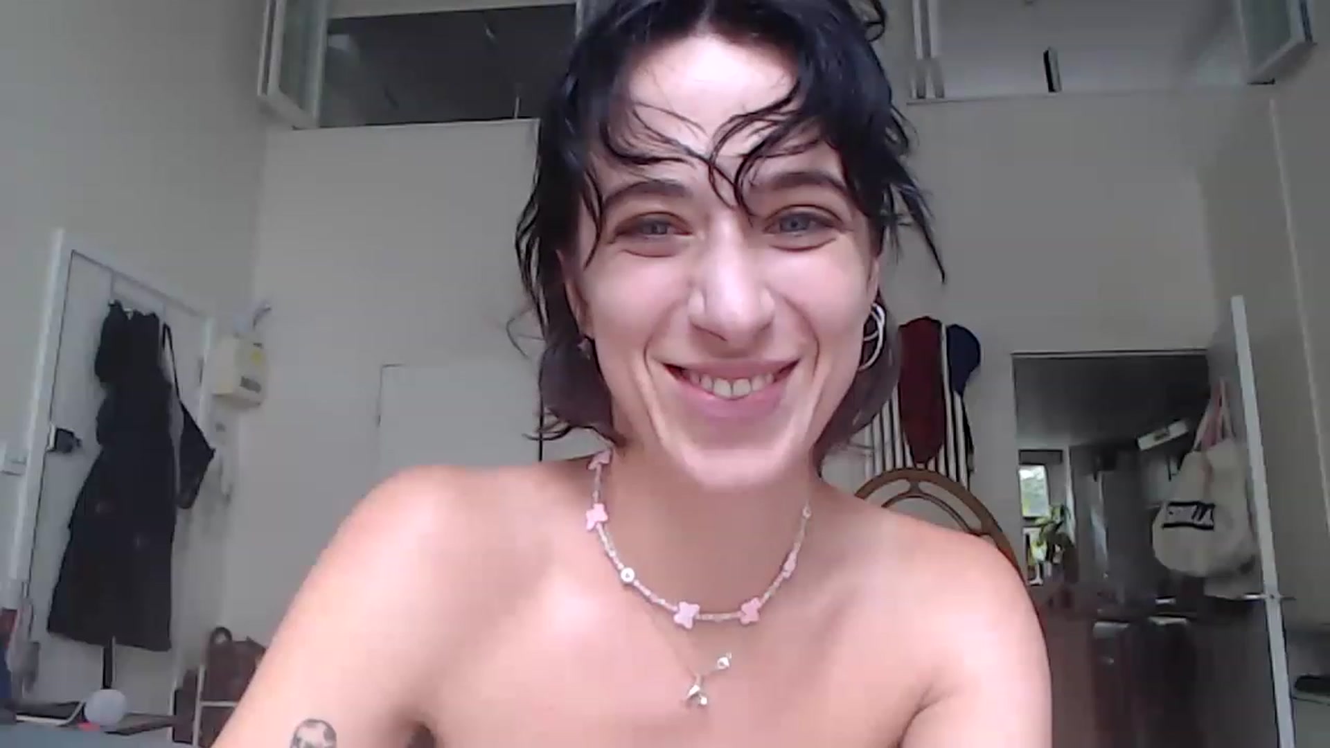 Gallery image thumbnail from KlaraDelgado's myfreecams stream on, 07/03/2023, 14:42 image 7 of 20