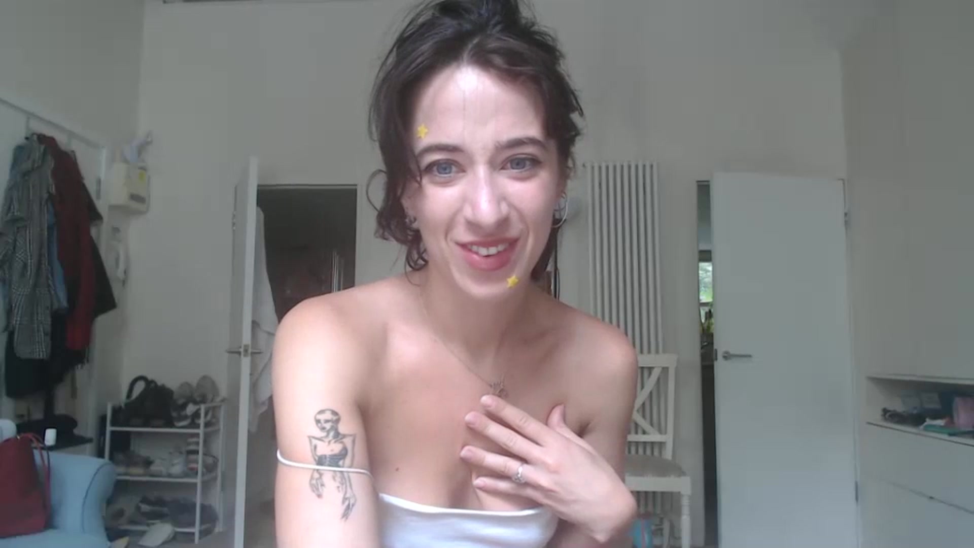 Gallery image thumbnail from KlaraDelgado's myfreecams stream on, 07/21/2023, 12:19 image 3 of 20