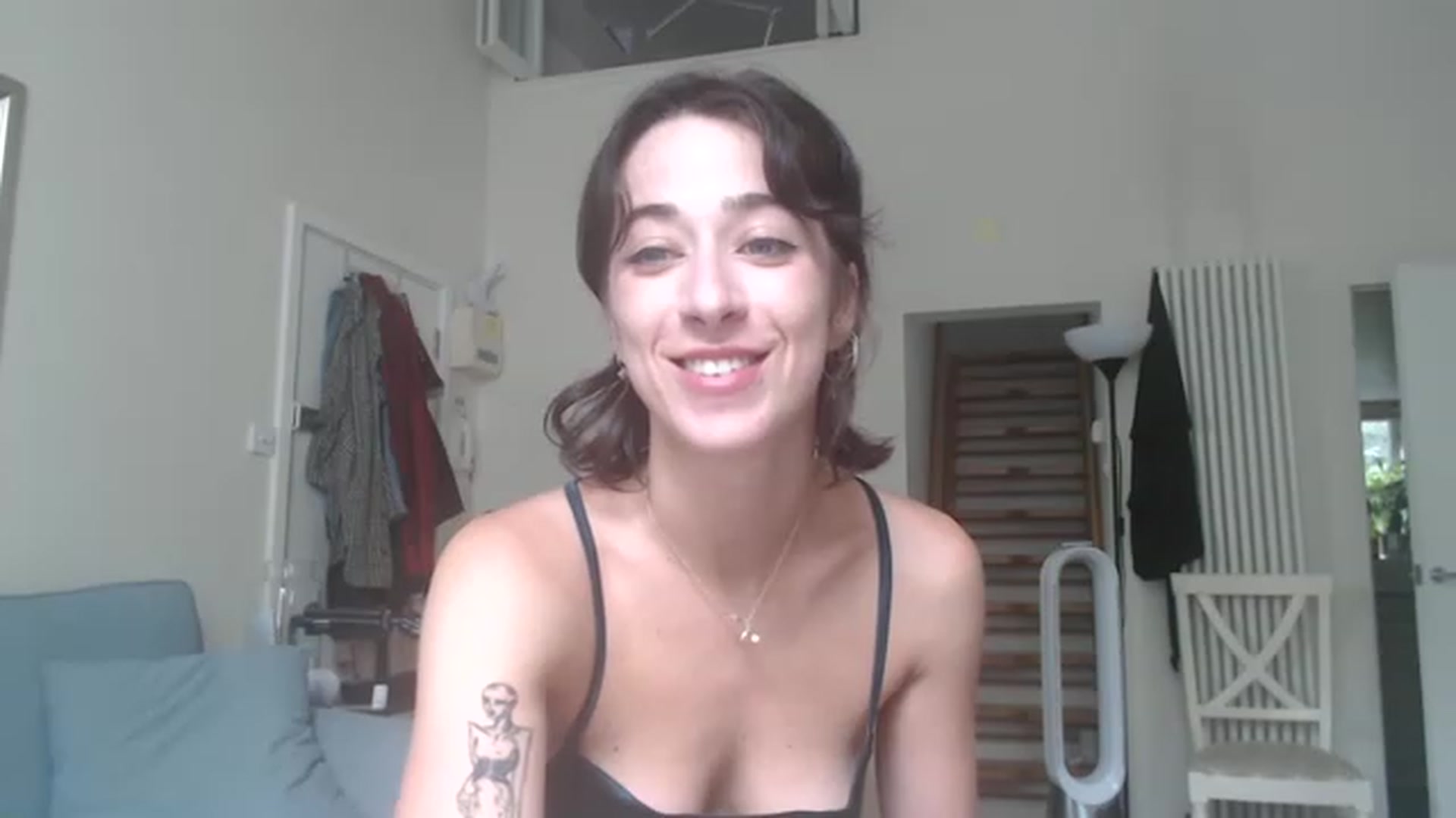 Gallery image thumbnail from KlaraDelgado's myfreecams stream on, 07/22/2023, 14:33 image 4 of 20