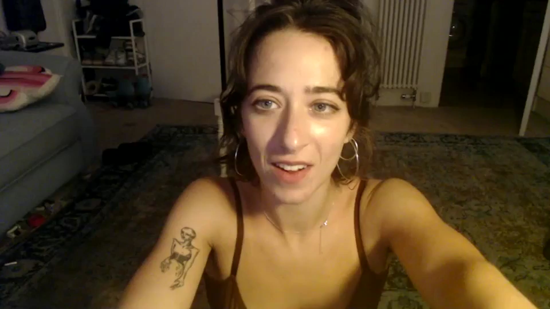 Gallery image thumbnail from KlaraDelgado's myfreecams stream on, 08/20/2023, 21:14 image 1 of 20