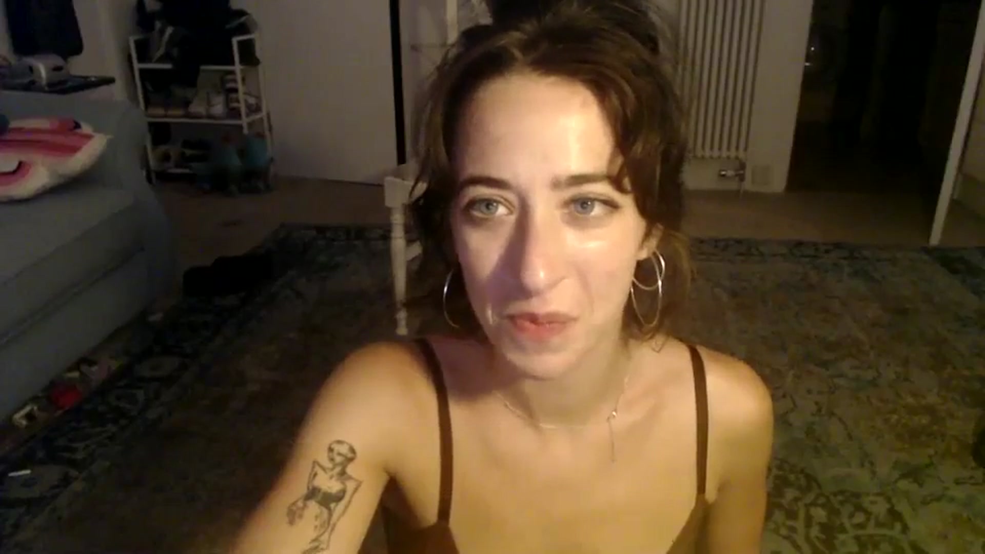 Gallery image thumbnail from KlaraDelgado's myfreecams stream on, 08/20/2023, 21:14 image 2 of 20
