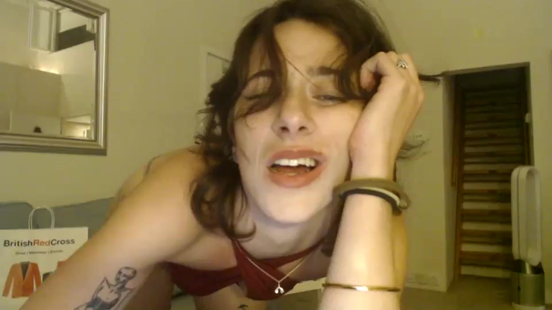 Gallery image thumbnail from KlaraDelgado's myfreecams stream on, 08/25/2023, 23:37 image 2 of 20