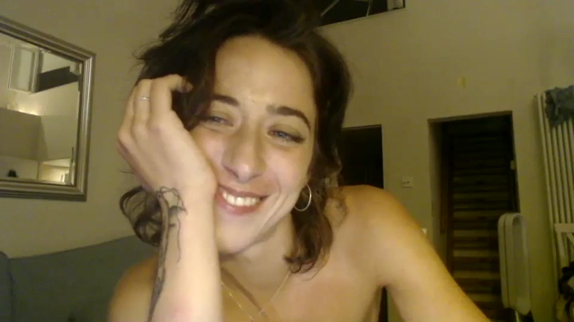 Gallery image thumbnail from KlaraDelgado's myfreecams stream on, 08/26/2023, 24:40 image 8 of 20