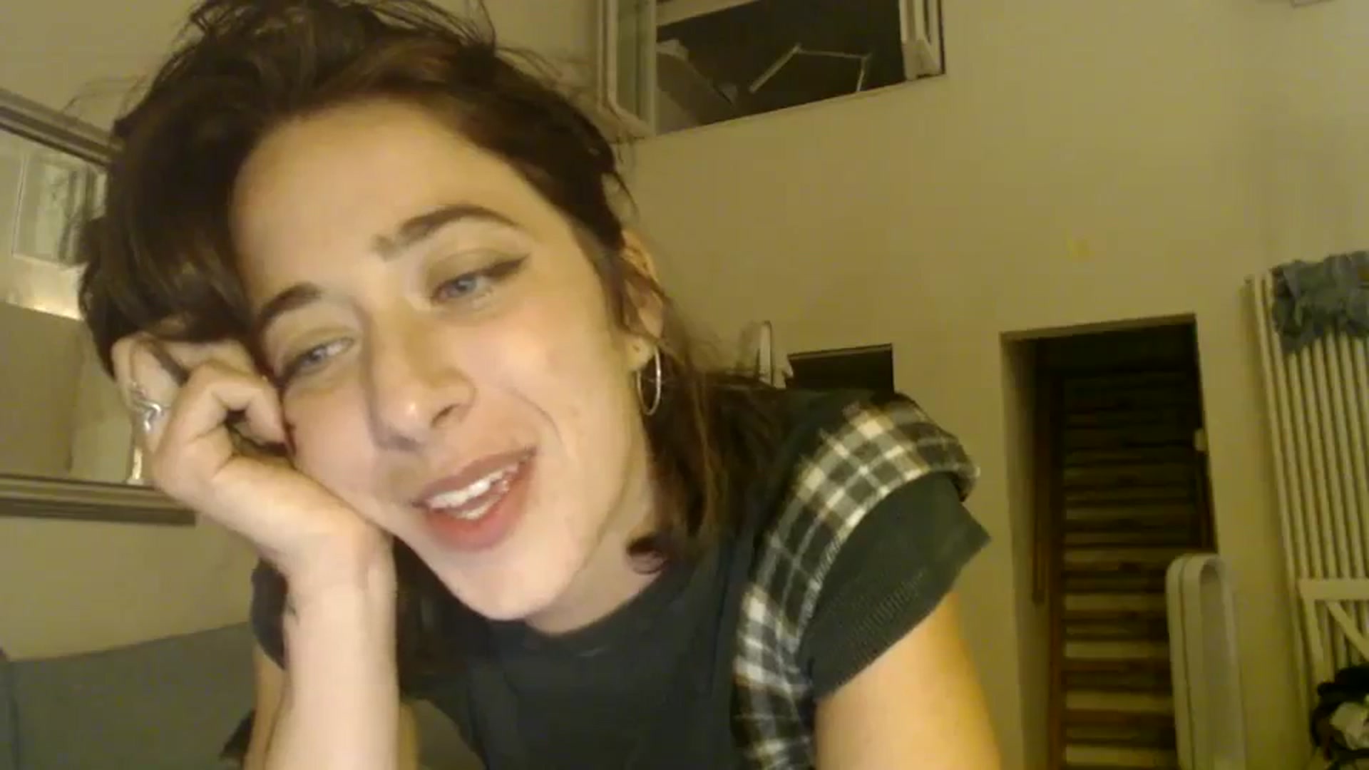 Gallery image thumbnail from KlaraDelgado's myfreecams stream on, 08/26/2023, 24:40 image 19 of 20