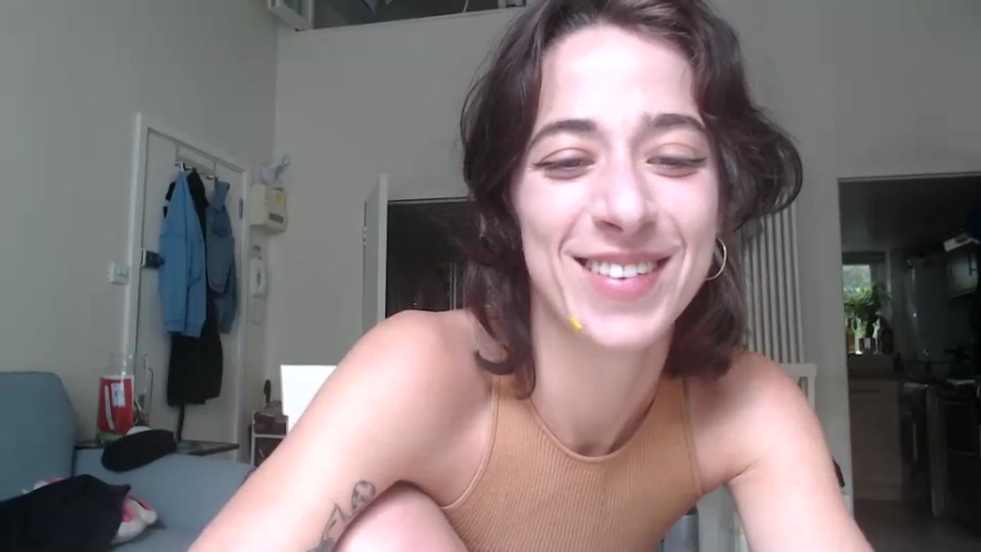 Gallery image thumbnail from KlaraDelgado's myfreecams stream on, 08/31/2023, 14:11 image 2 of 20