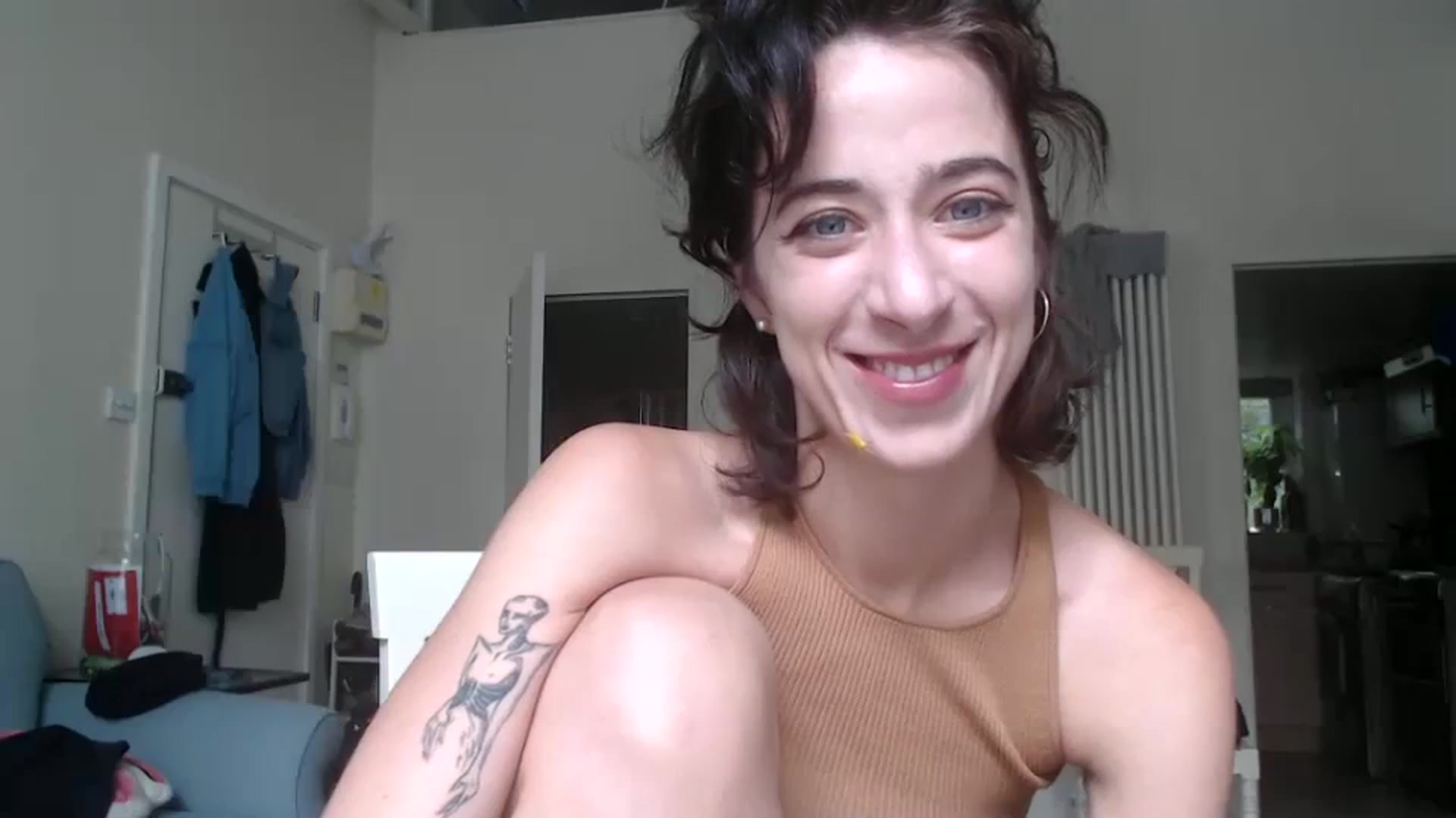 Gallery image thumbnail from KlaraDelgado's myfreecams stream on, 08/31/2023, 14:11 image 7 of 20