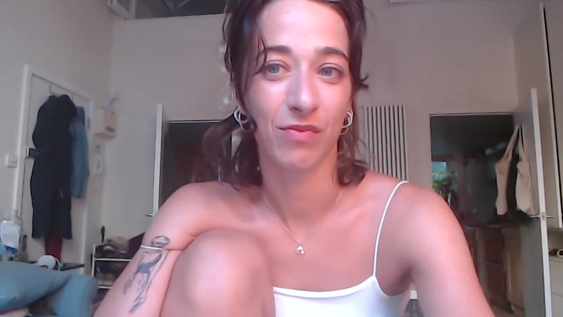 Gallery image thumbnail from KlaraDelgado's myfreecams stream on, 09/10/2023, 18:07 image 7 of 20