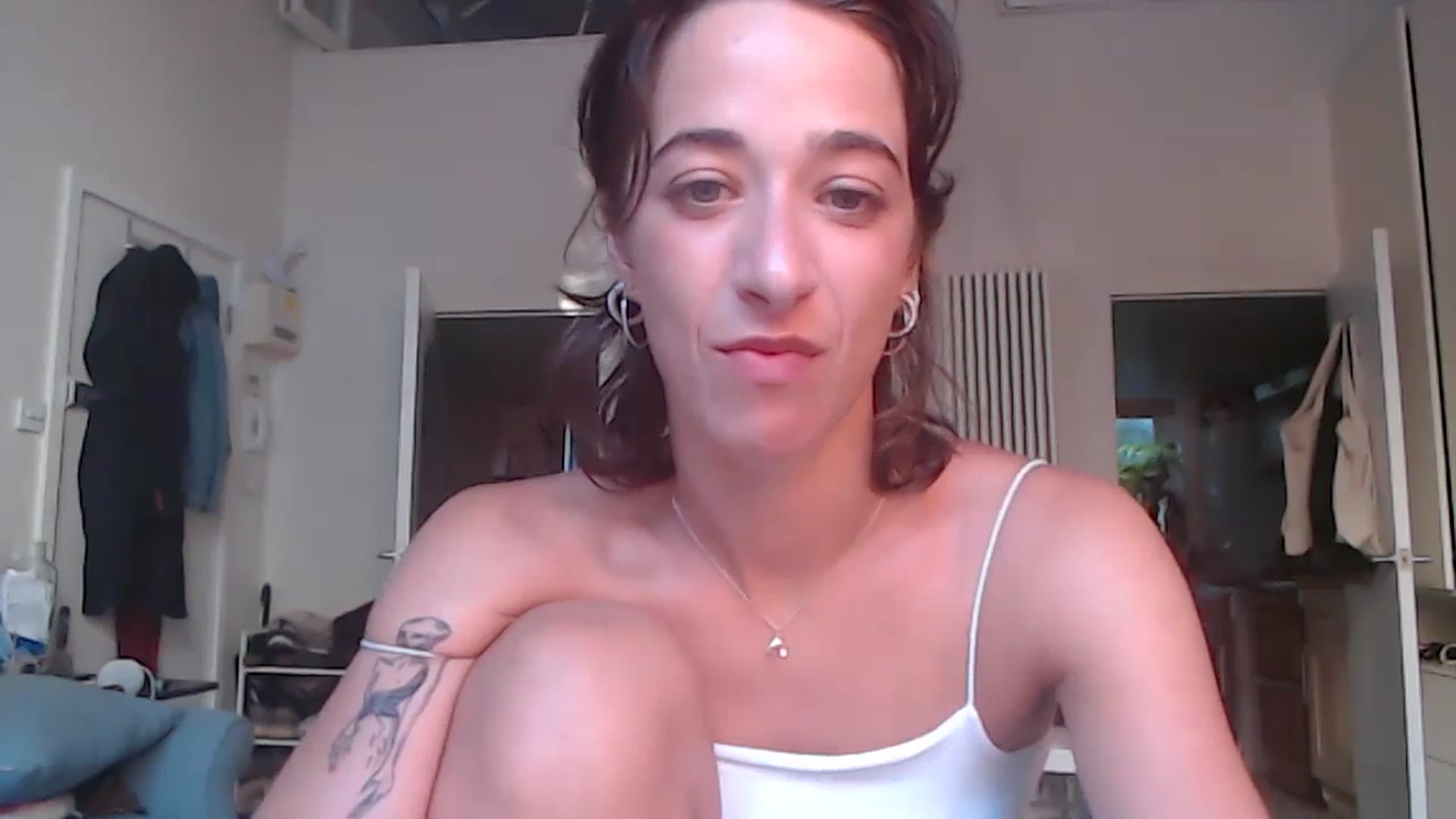 Gallery image thumbnail from KlaraDelgado's myfreecams stream on, 09/10/2023, 18:07 image 5 of 20
