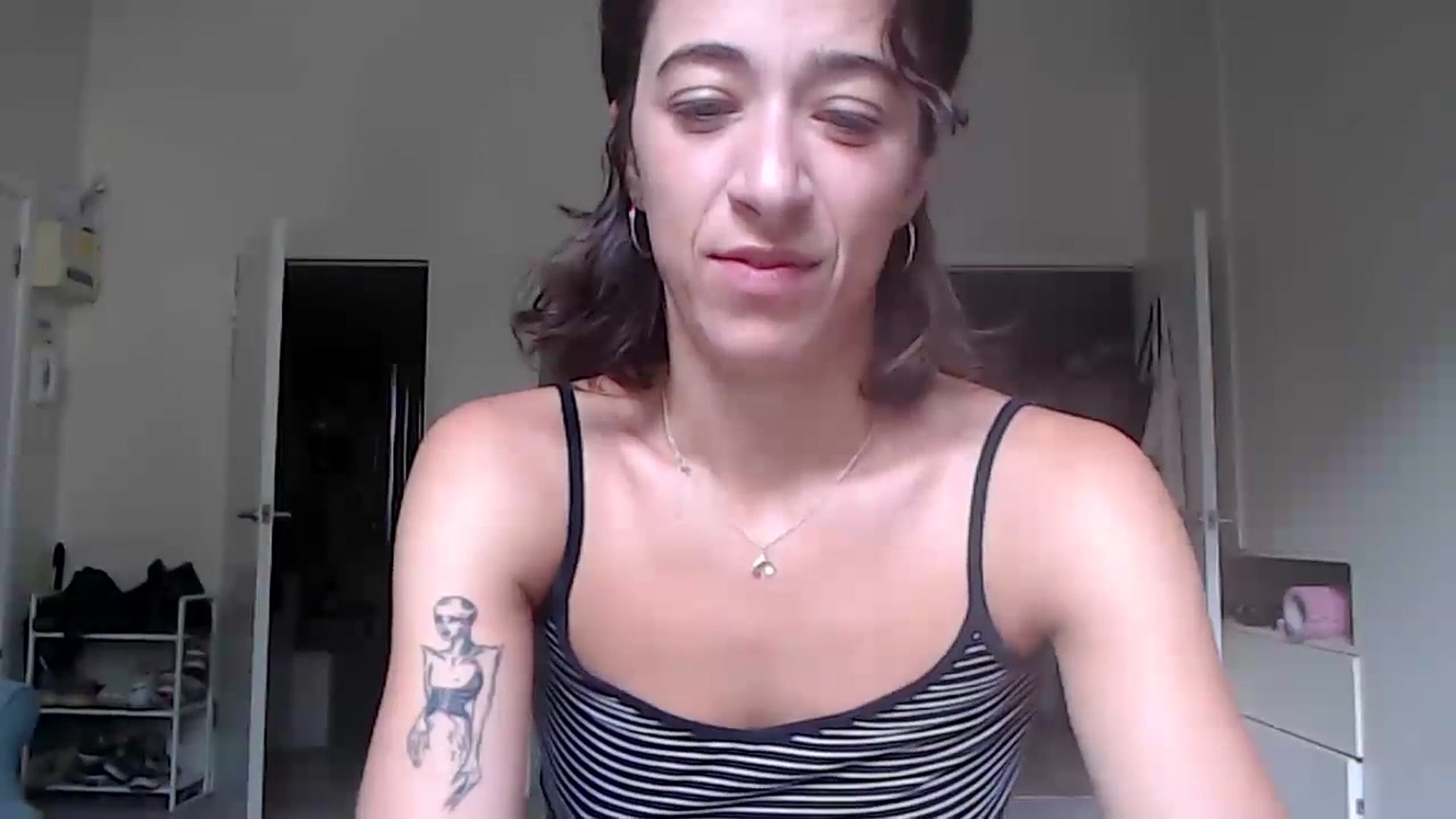Gallery image thumbnail from KlaraDelgado's myfreecams stream on, 09/15/2023, 08:59 image 9 of 20