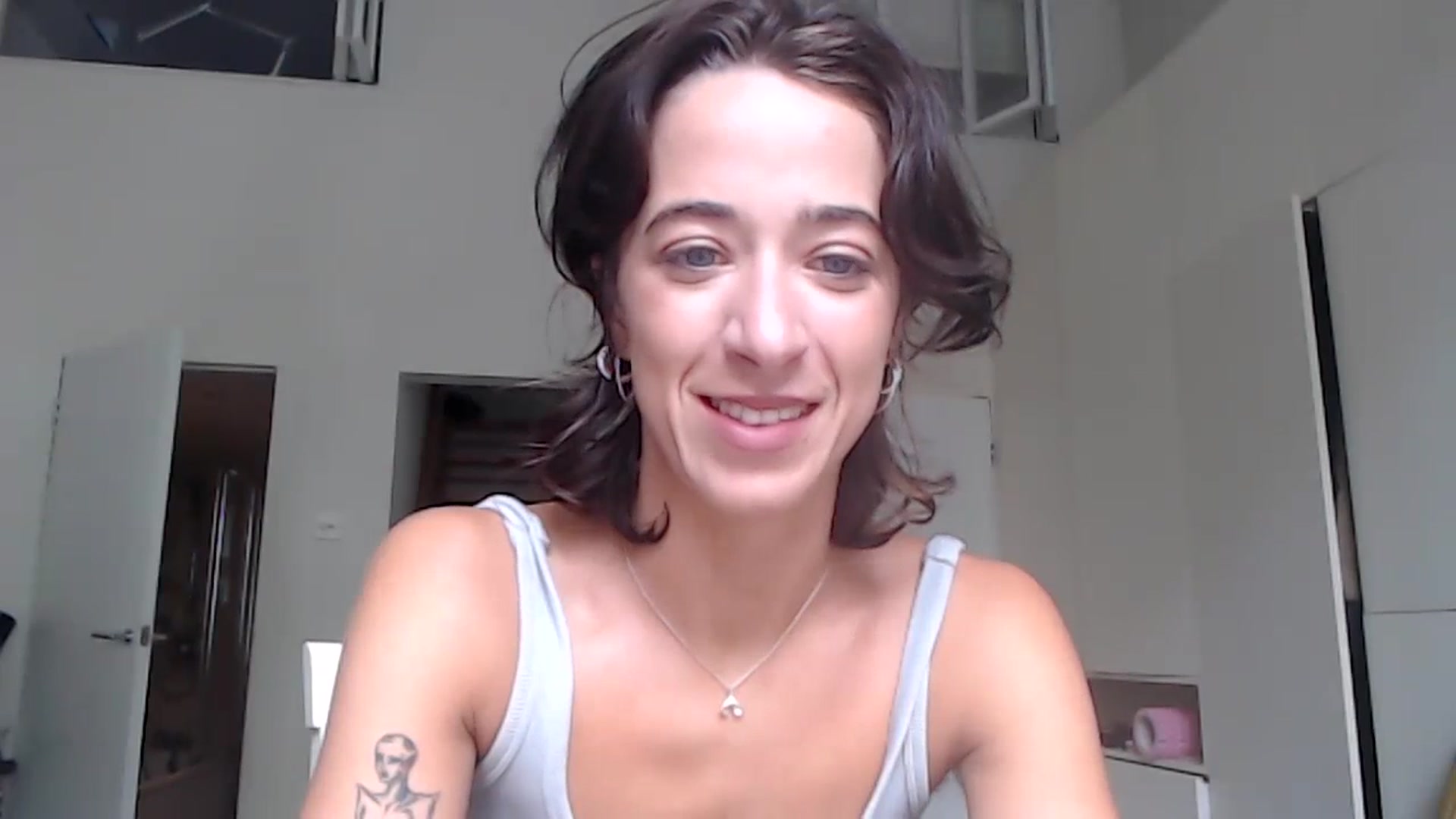Gallery image thumbnail from KlaraDelgado's myfreecams stream on, 09/18/2023, 11:55 image 6 of 20