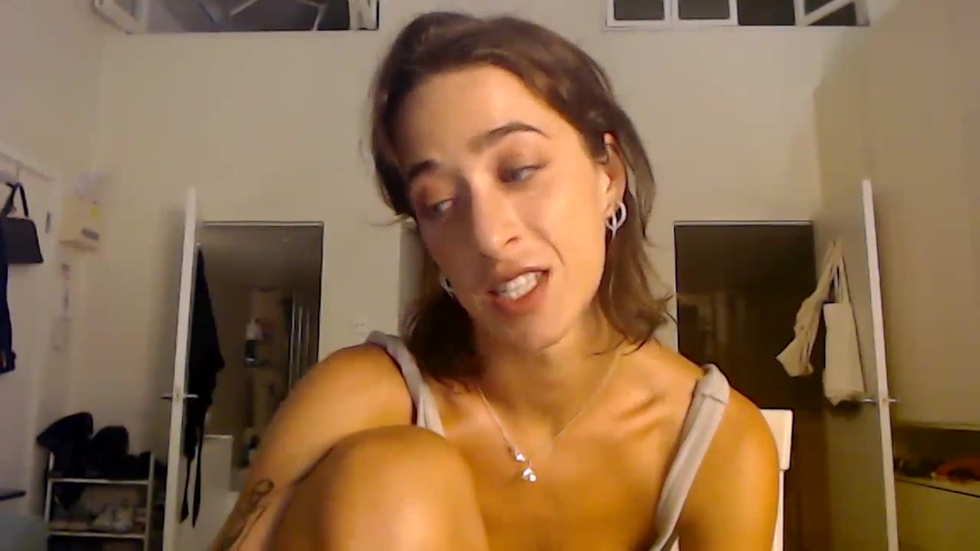 Gallery image thumbnail from KlaraDelgado's myfreecams stream on, 09/18/2023, 20:26 image 5 of 20