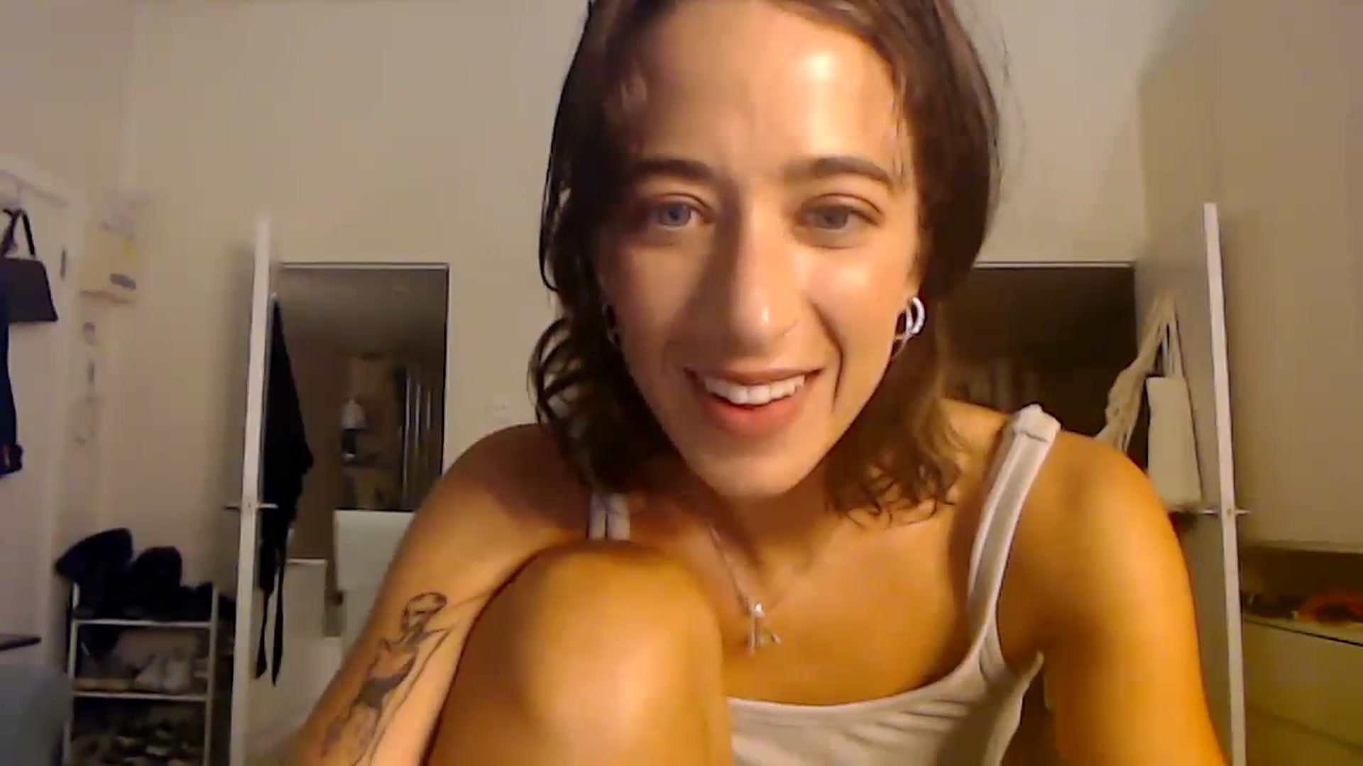 Gallery image thumbnail from KlaraDelgado's myfreecams stream on, 09/18/2023, 20:26 image 18 of 20