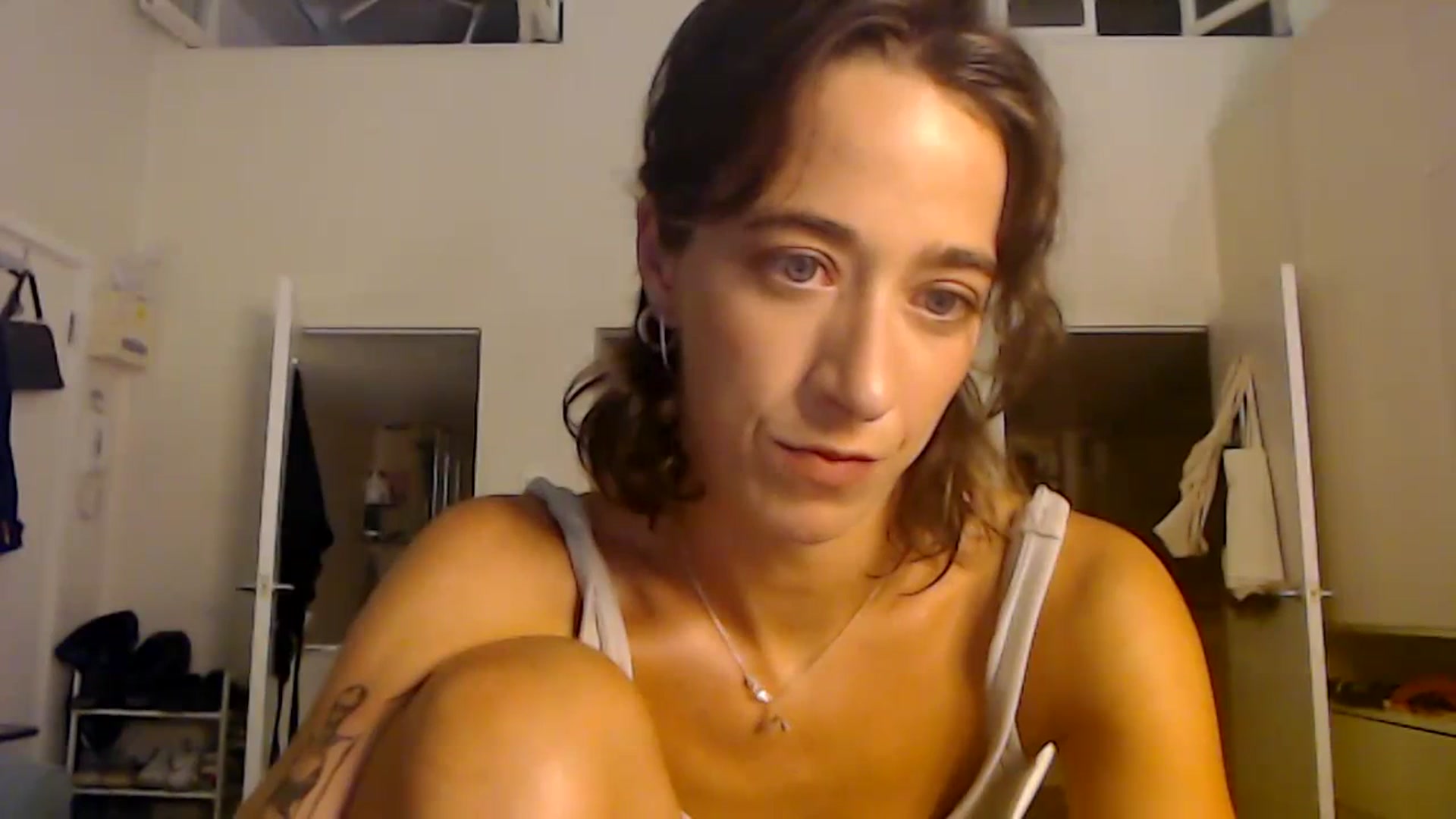 Gallery image thumbnail from KlaraDelgado's myfreecams stream on, 09/18/2023, 20:26 image 4 of 20