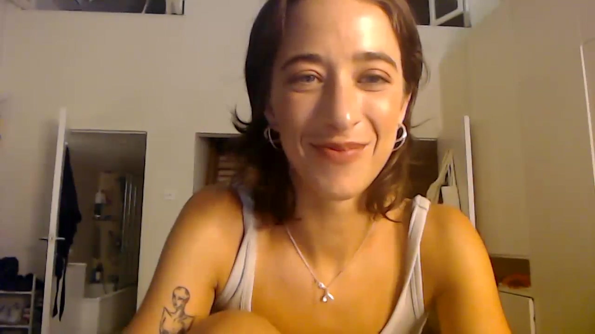 Gallery image thumbnail from KlaraDelgado's myfreecams stream on, 09/18/2023, 21:15 image 16 of 20
