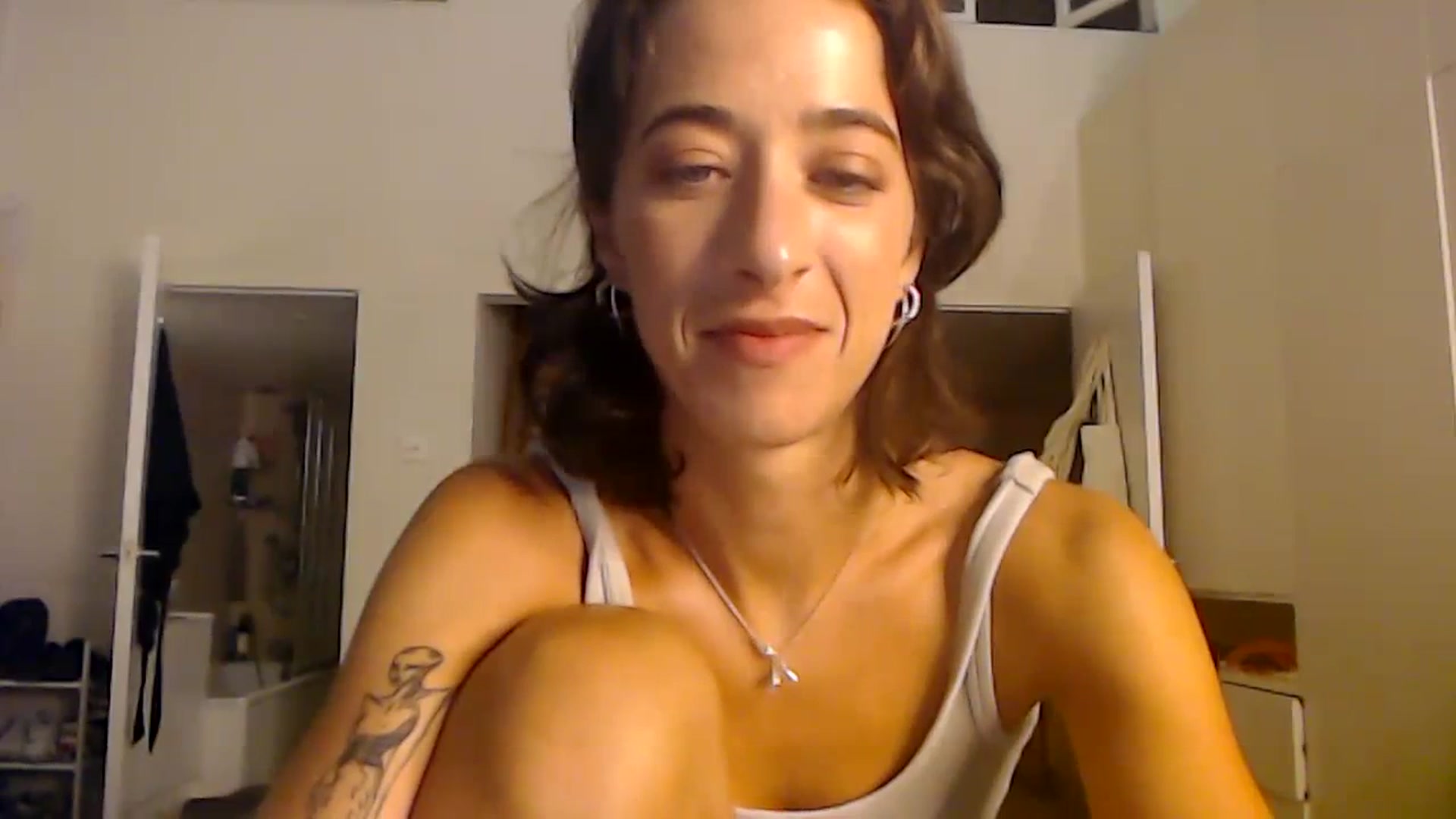 Gallery image thumbnail from KlaraDelgado's myfreecams stream on, 09/18/2023, 21:15 image 5 of 20