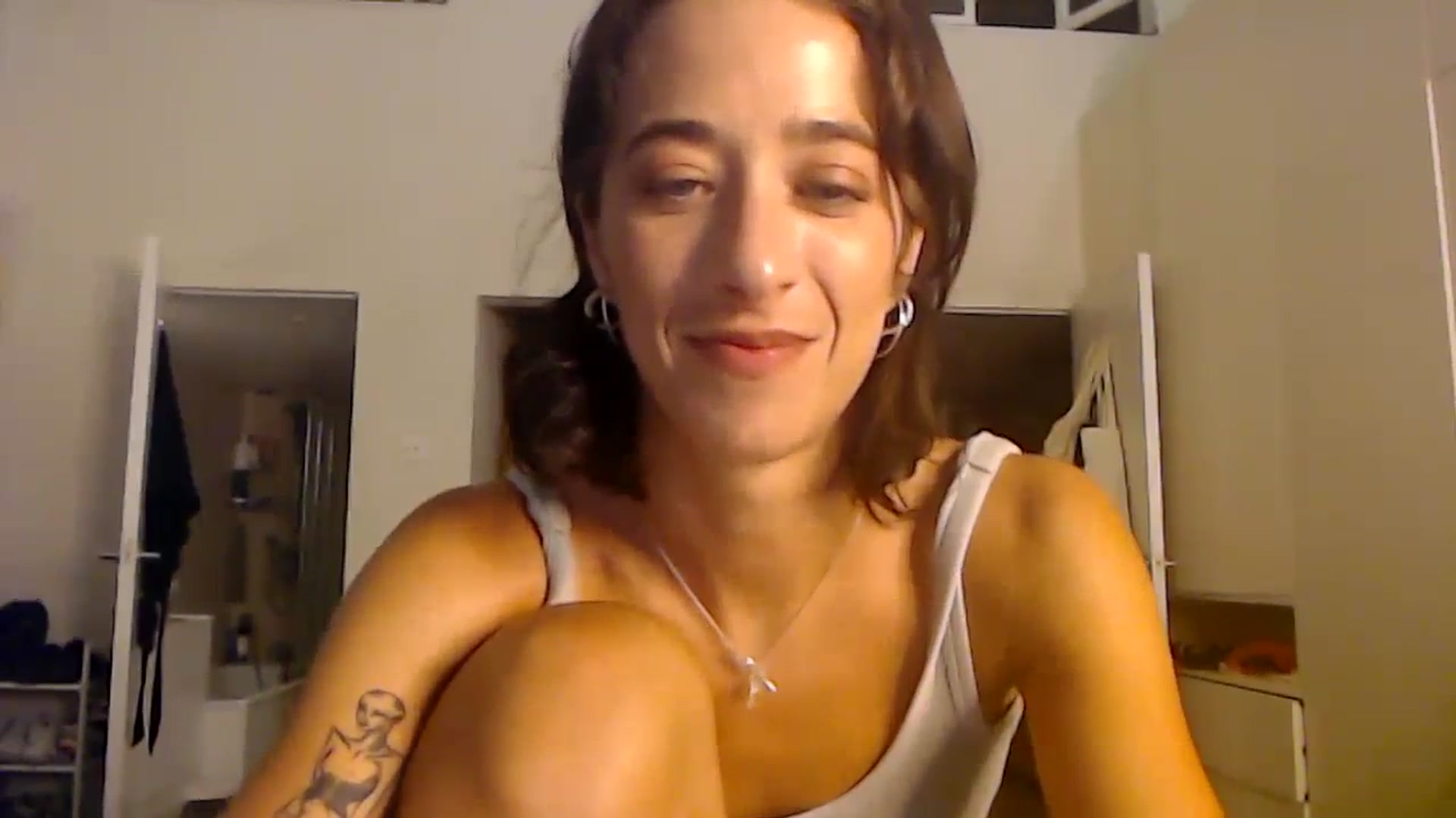 Gallery image thumbnail from KlaraDelgado's myfreecams stream on, 09/18/2023, 21:15 image 6 of 20