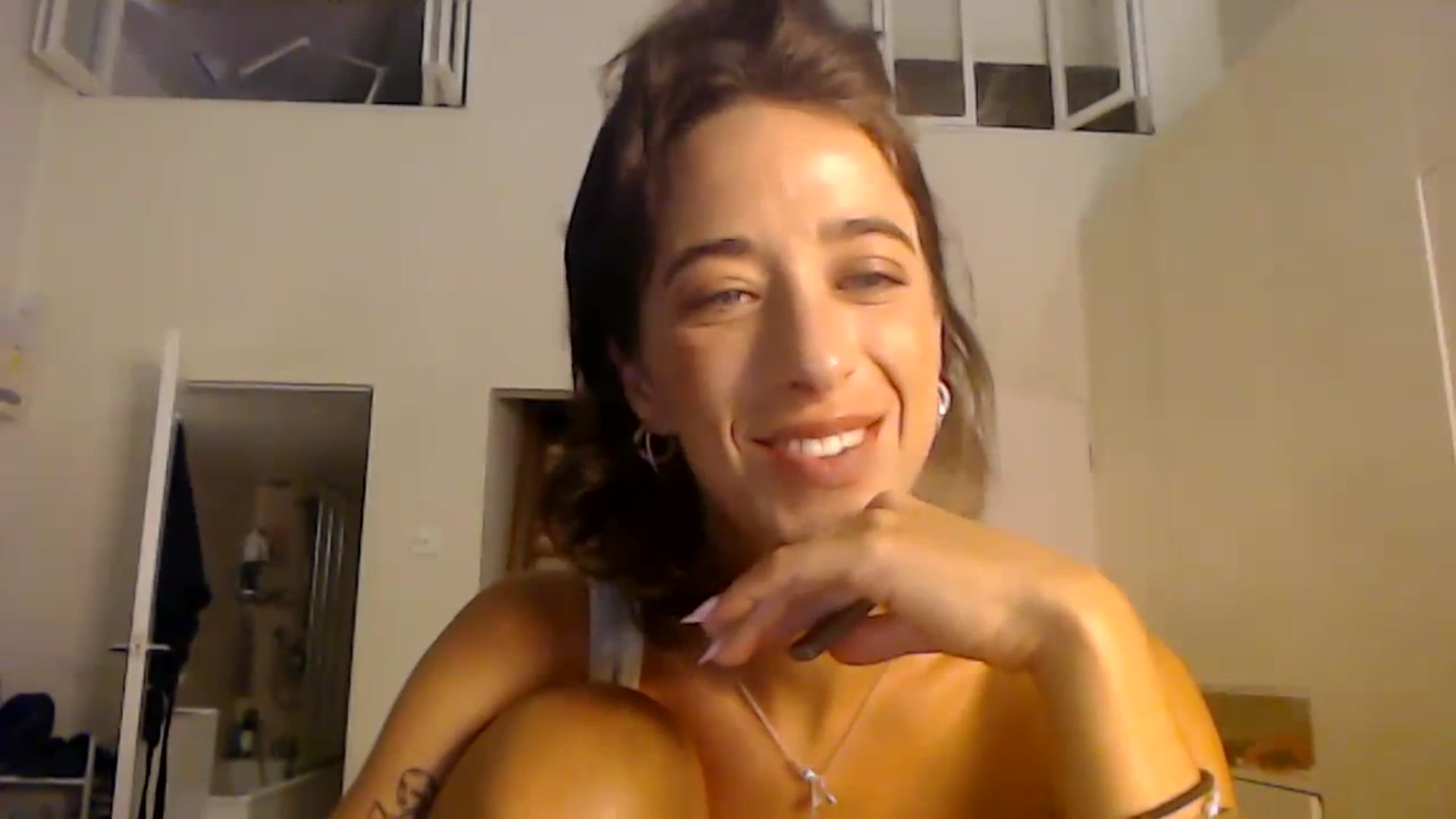Gallery image thumbnail from KlaraDelgado's myfreecams stream on, 09/18/2023, 22:04 image 6 of 20