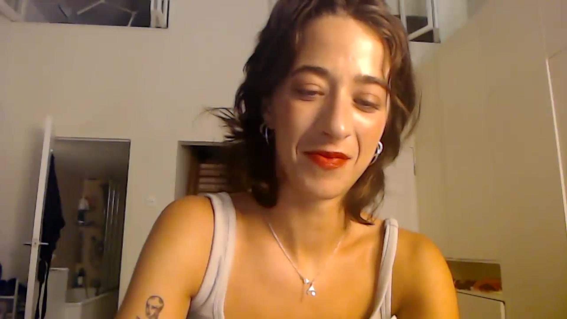 Gallery image thumbnail from KlaraDelgado's myfreecams stream on, 09/18/2023, 22:04 image 14 of 20