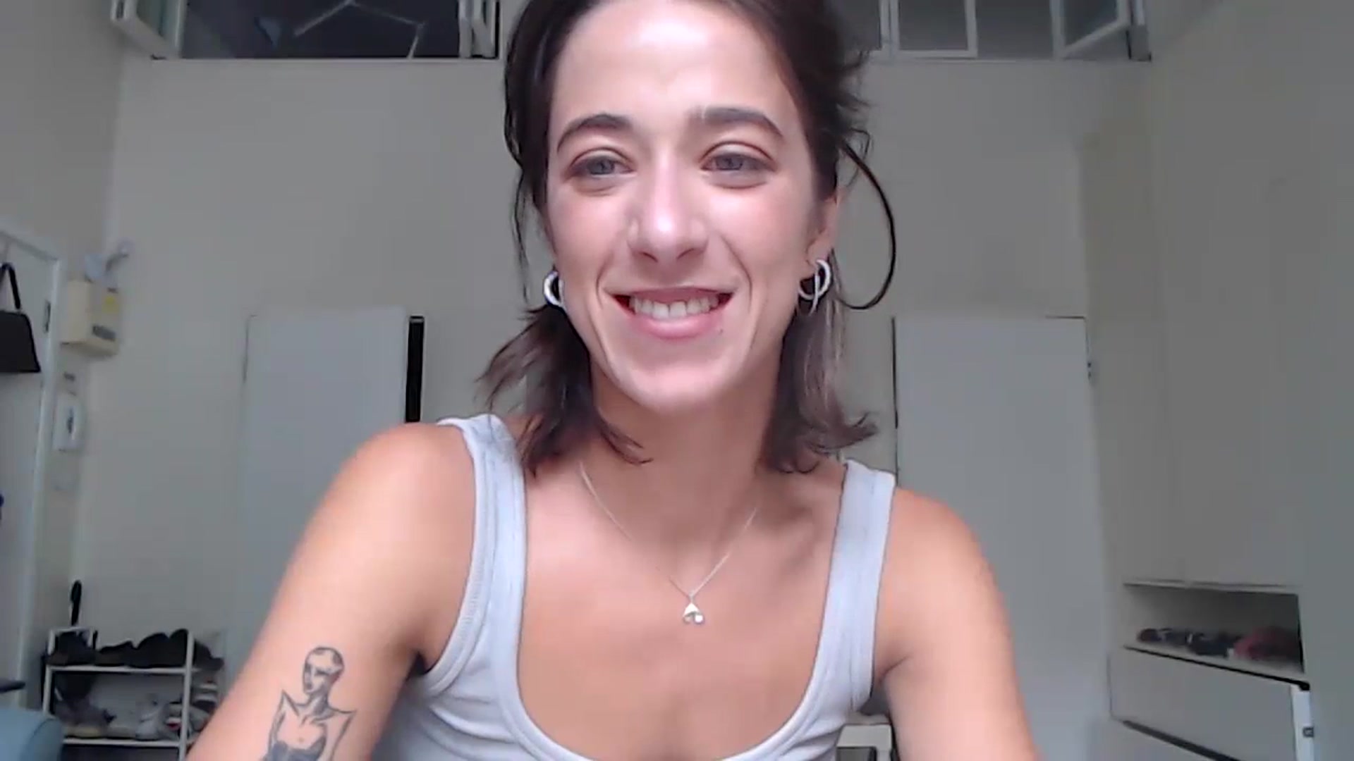 Gallery image thumbnail from KlaraDelgado's myfreecams stream on, 09/19/2023, 12:17 image 13 of 20