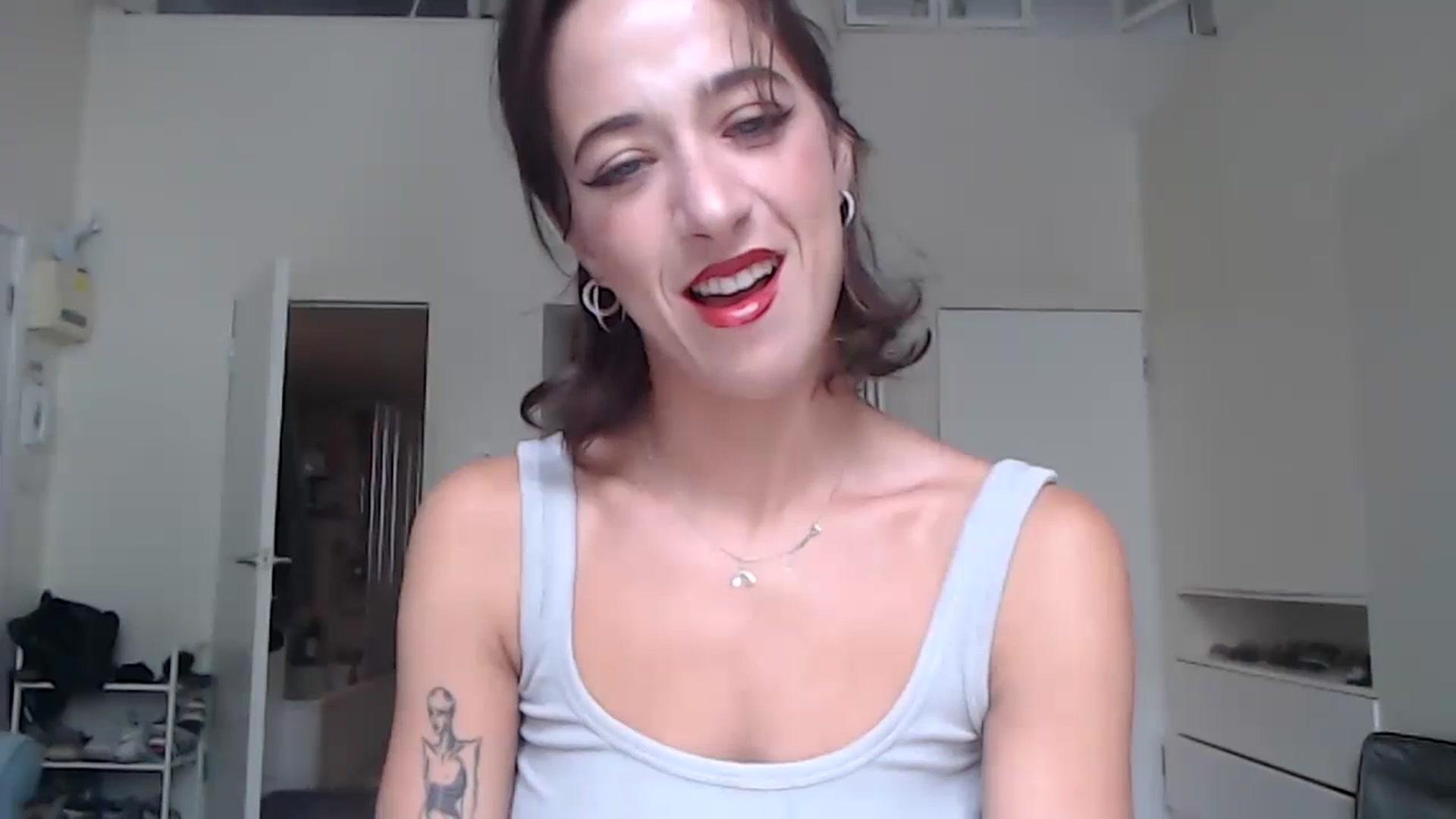 Gallery image thumbnail from KlaraDelgado's myfreecams stream on, 09/20/2023, 11:47 image 11 of 20