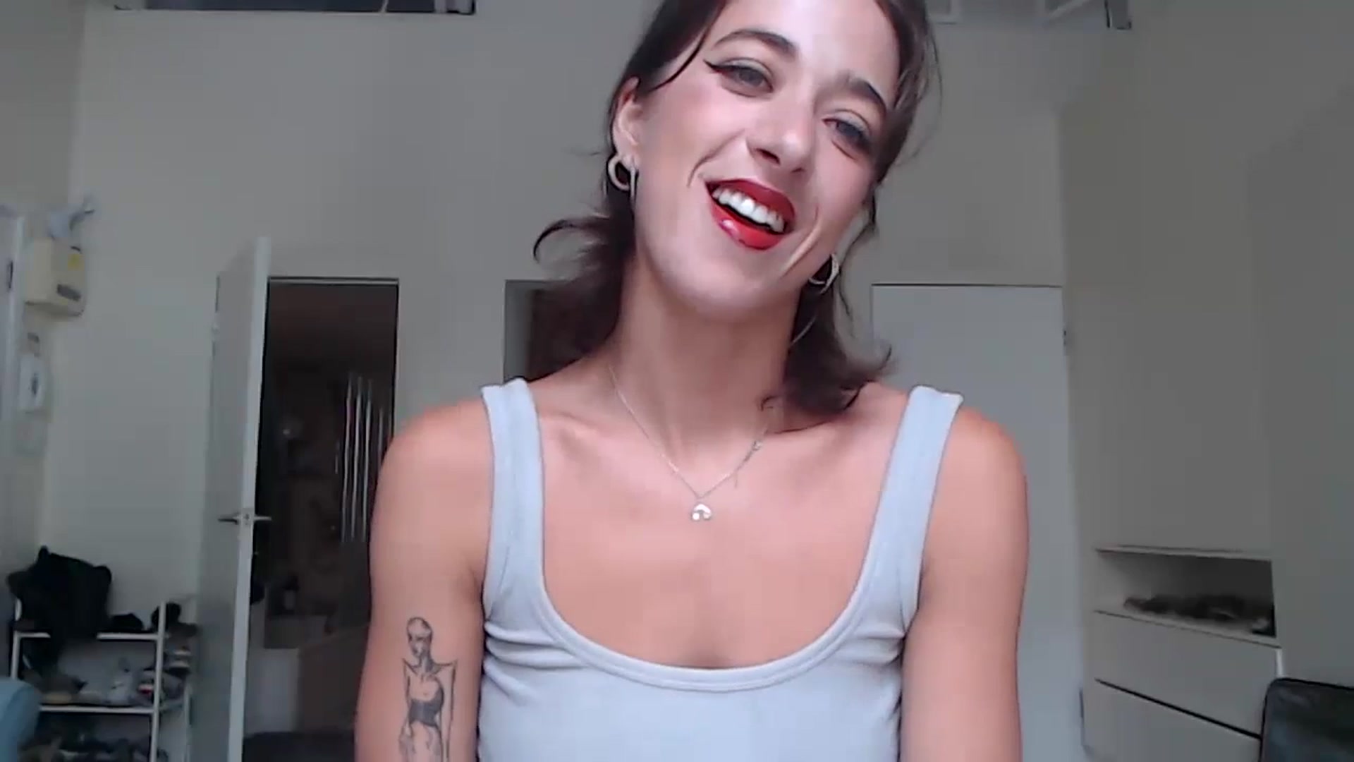 Gallery image thumbnail from KlaraDelgado's myfreecams stream on, 09/20/2023, 11:47 image 7 of 20