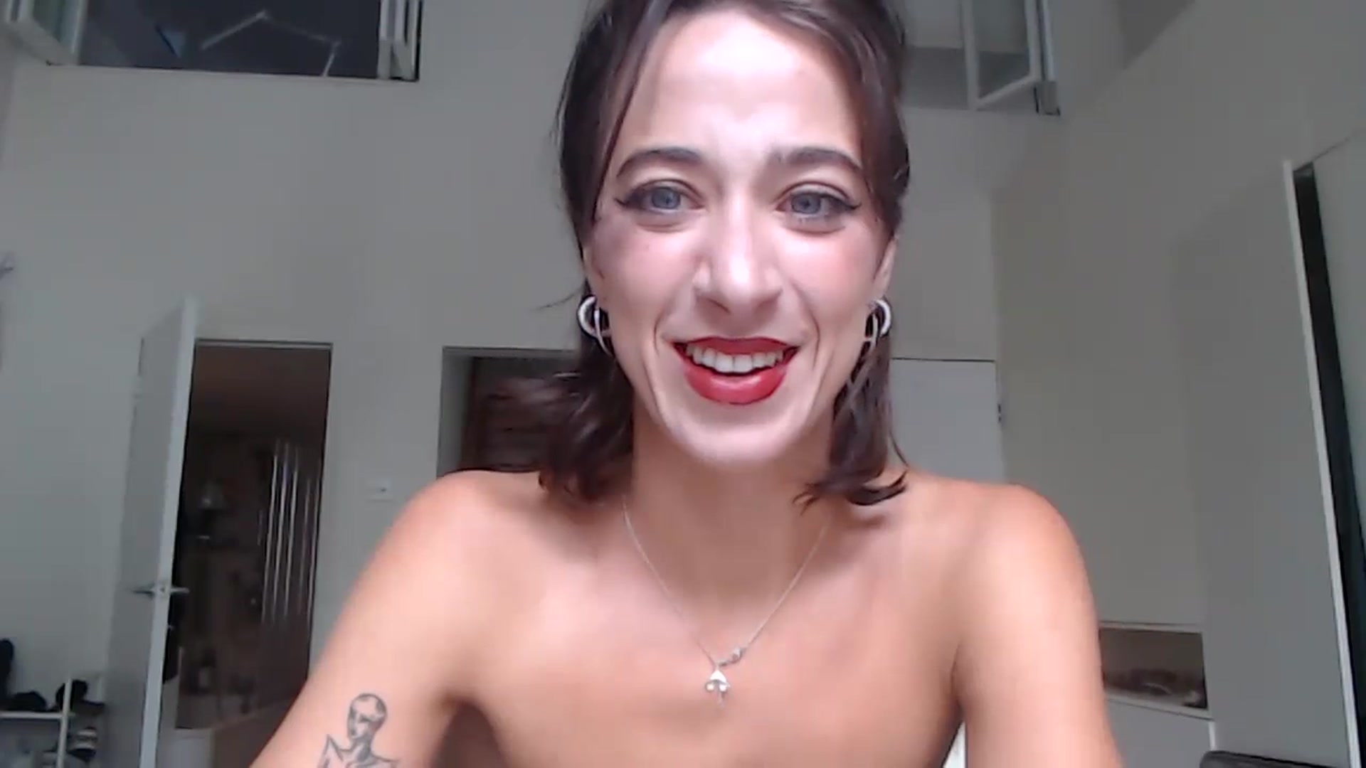 Gallery image thumbnail from KlaraDelgado's myfreecams stream on, 09/20/2023, 12:06 image 20 of 20