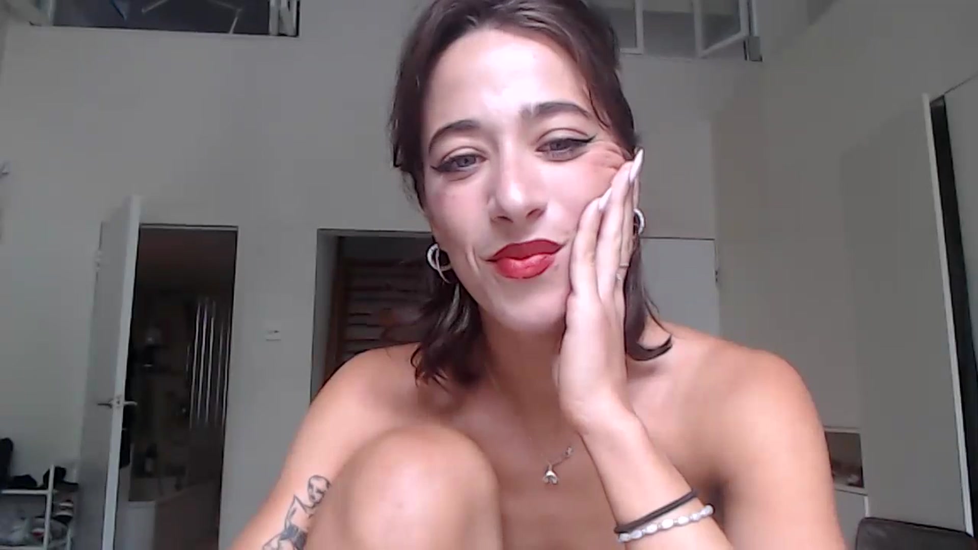 Gallery image thumbnail from KlaraDelgado's myfreecams stream on, 09/20/2023, 12:06 image 11 of 20